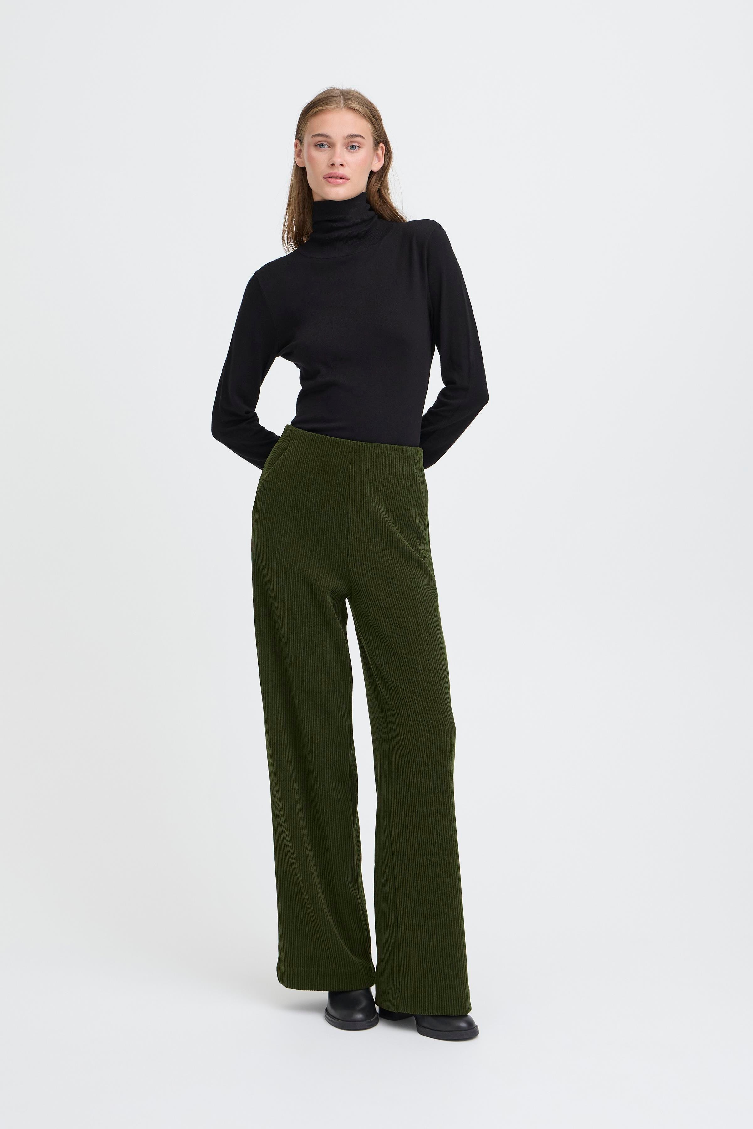 IHKATE Corduroy Bukser LOOKBOOK FRONT 20124177-190419