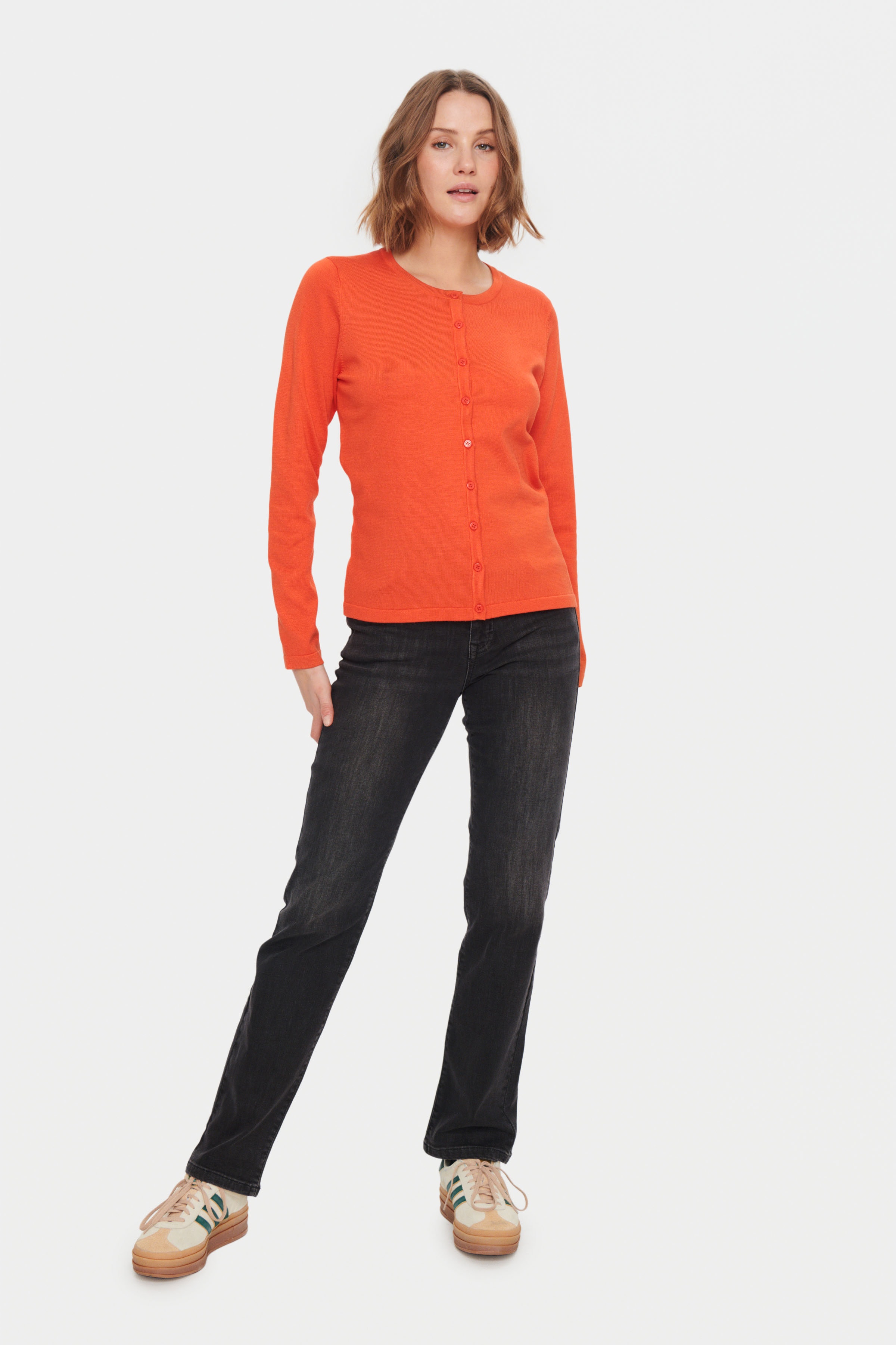 A8661, Cardigan LOOKBOOK FRONT 30500005-171456