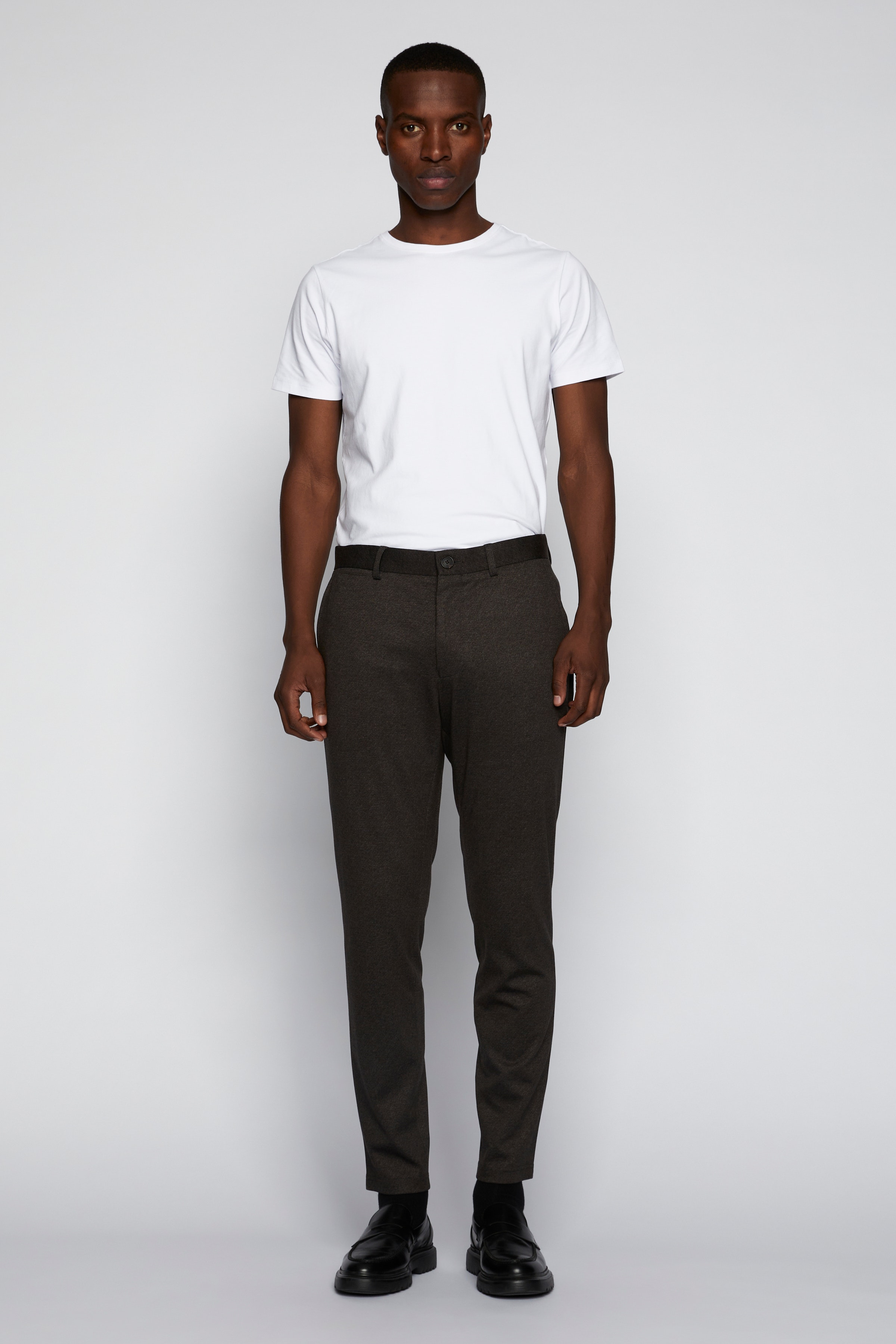 MAliam Hose LOOKBOOK FRONT 30206302-190820