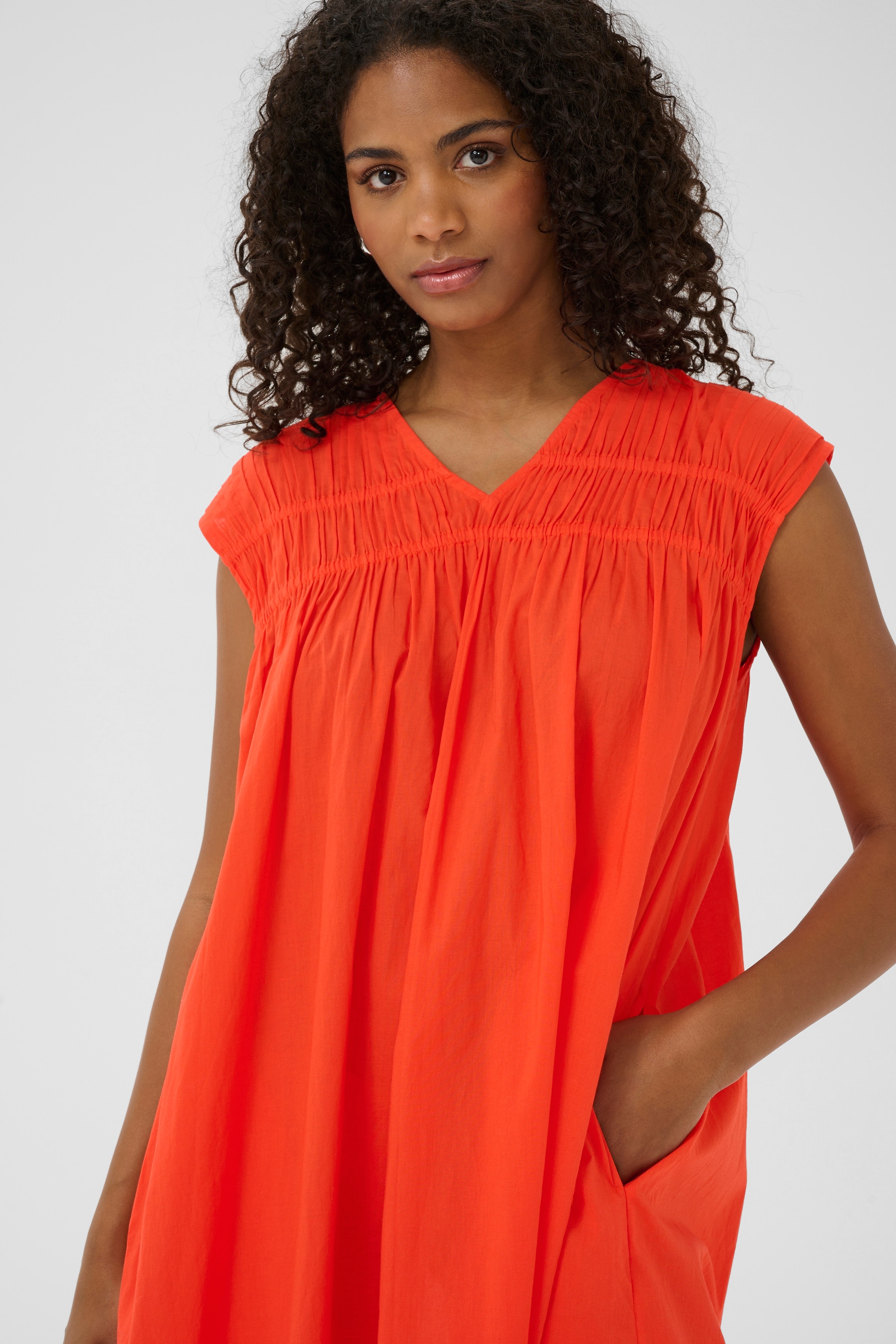 KAthua Kjole LOOKBOOK DETAIL 10509988-171558