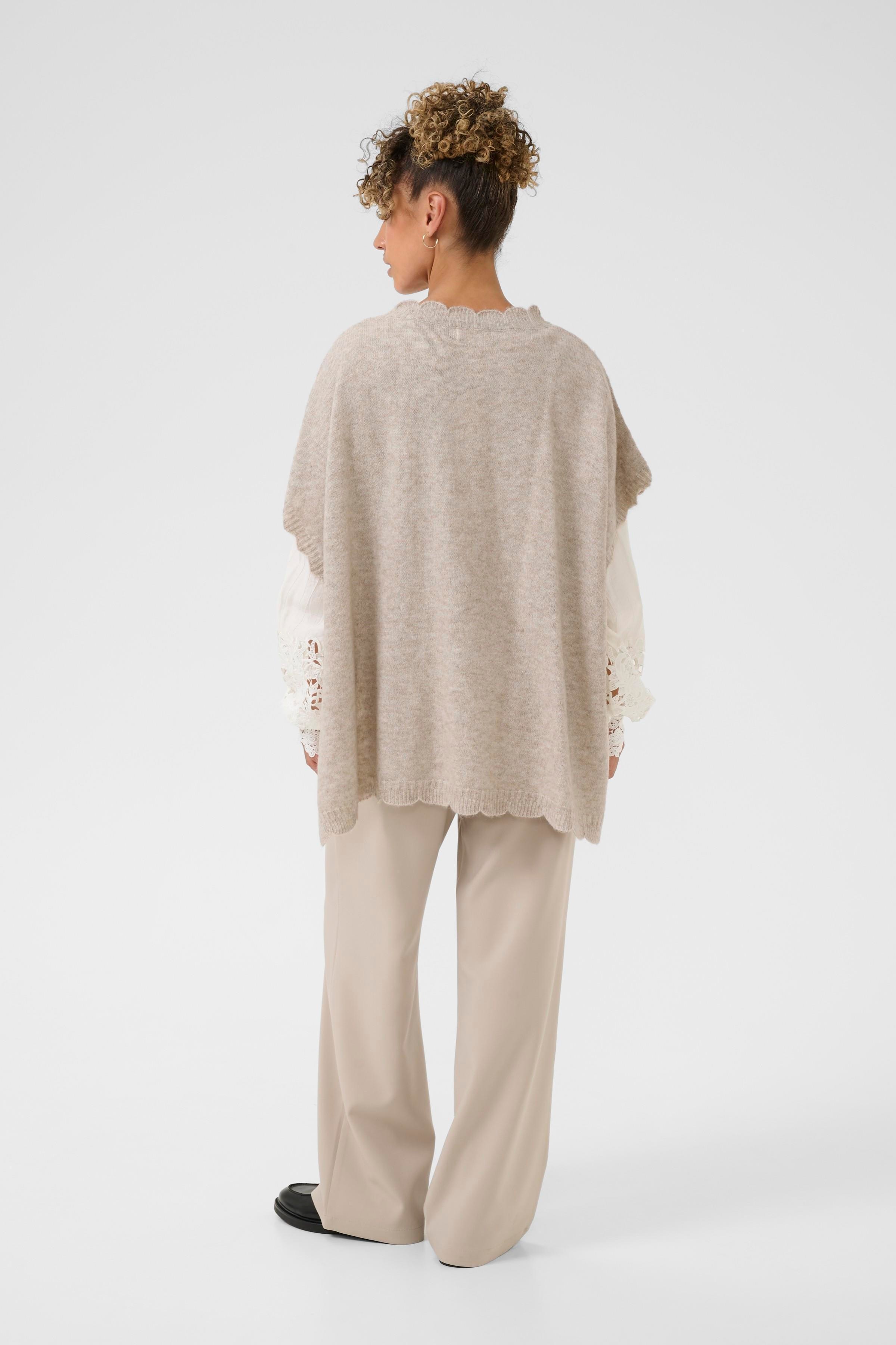 CREmanuella Poncho LOOKBOOK BACK 10614476-1613051