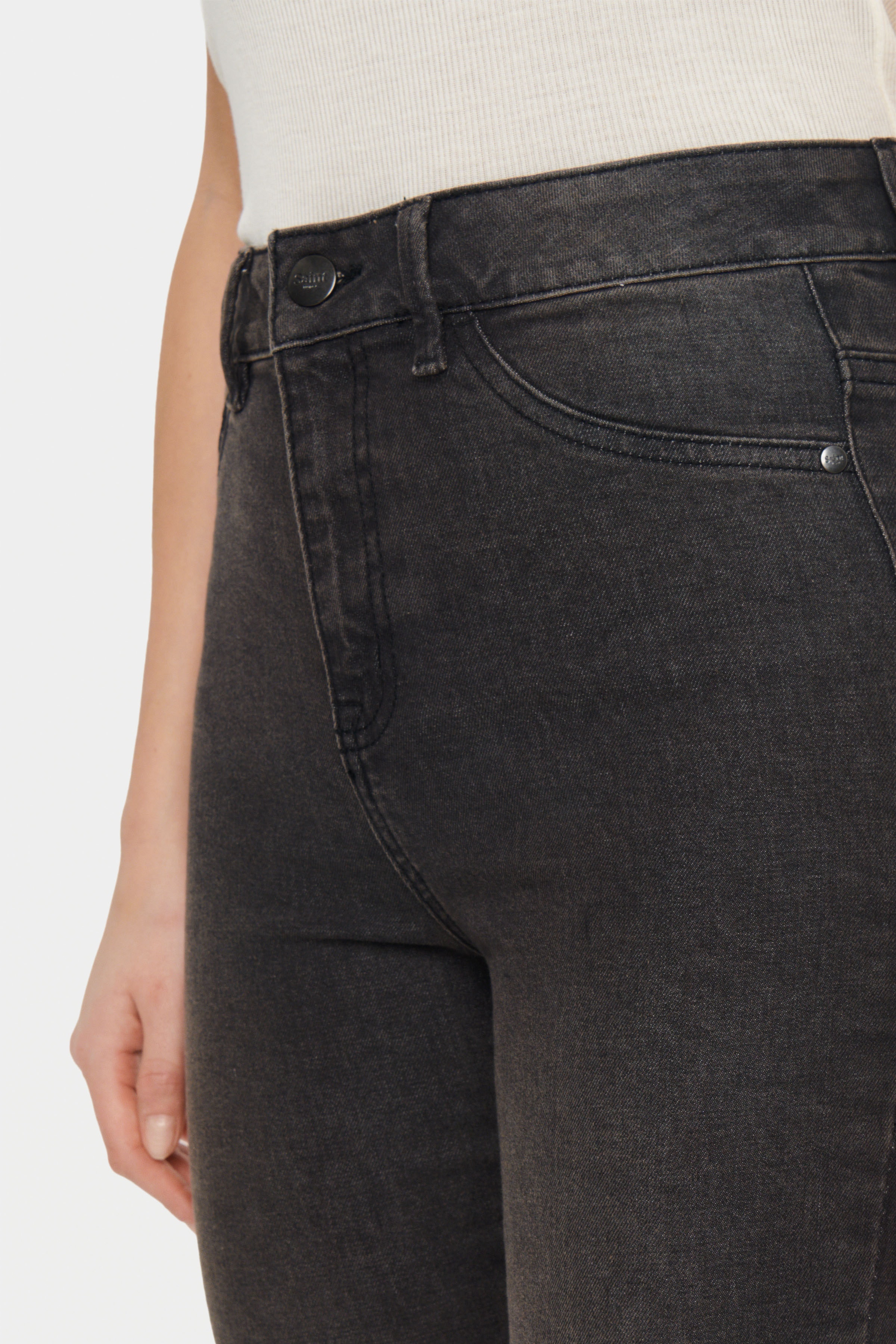 T5757, Jeans LOOKBOOK DETAIL 30510166-102D