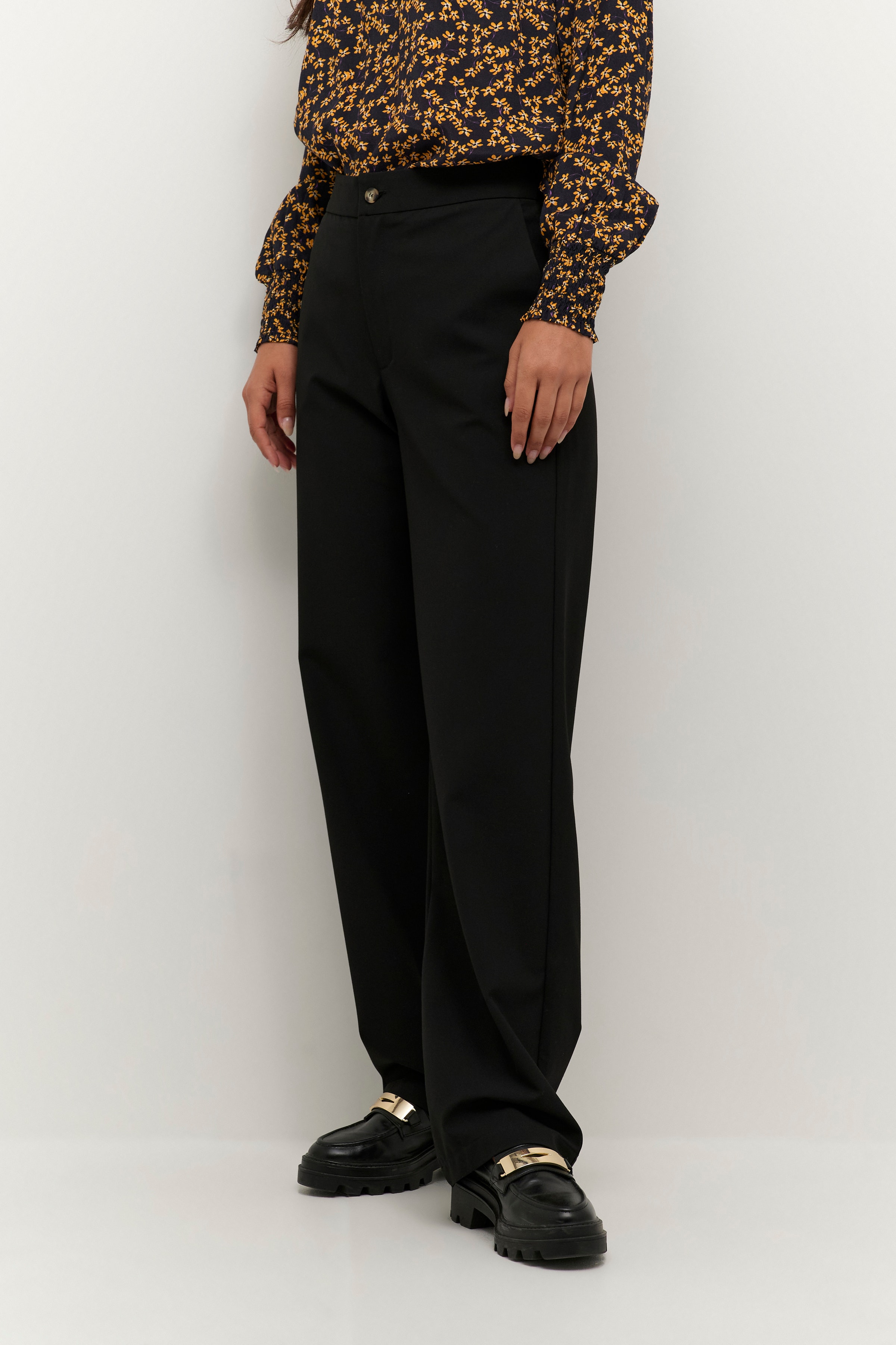 BPsabina Trousers LOOKBOOK FRONT 10590352-100121B