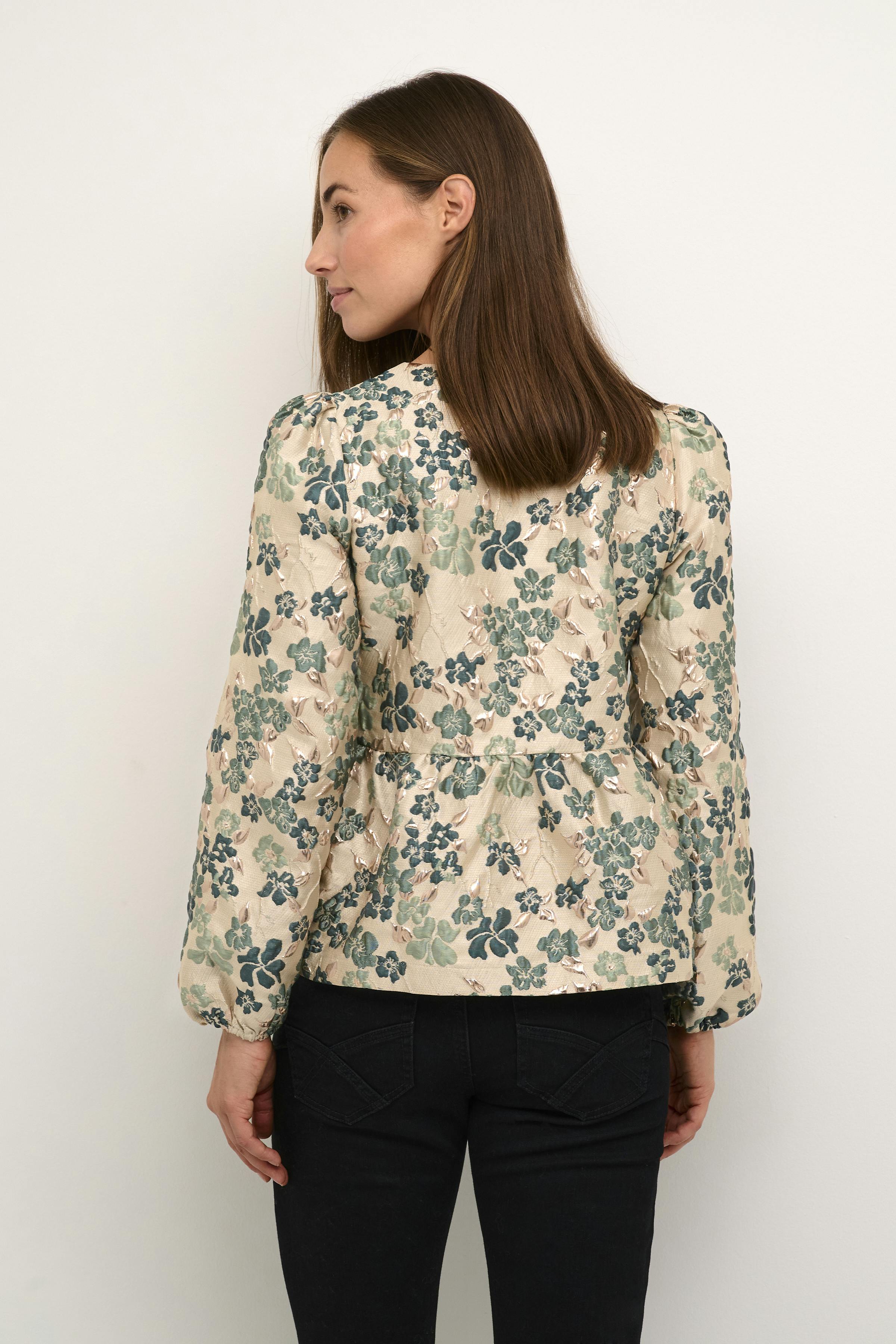 CRLowis Blouse LOOKBOOK BACK 10612748-106061