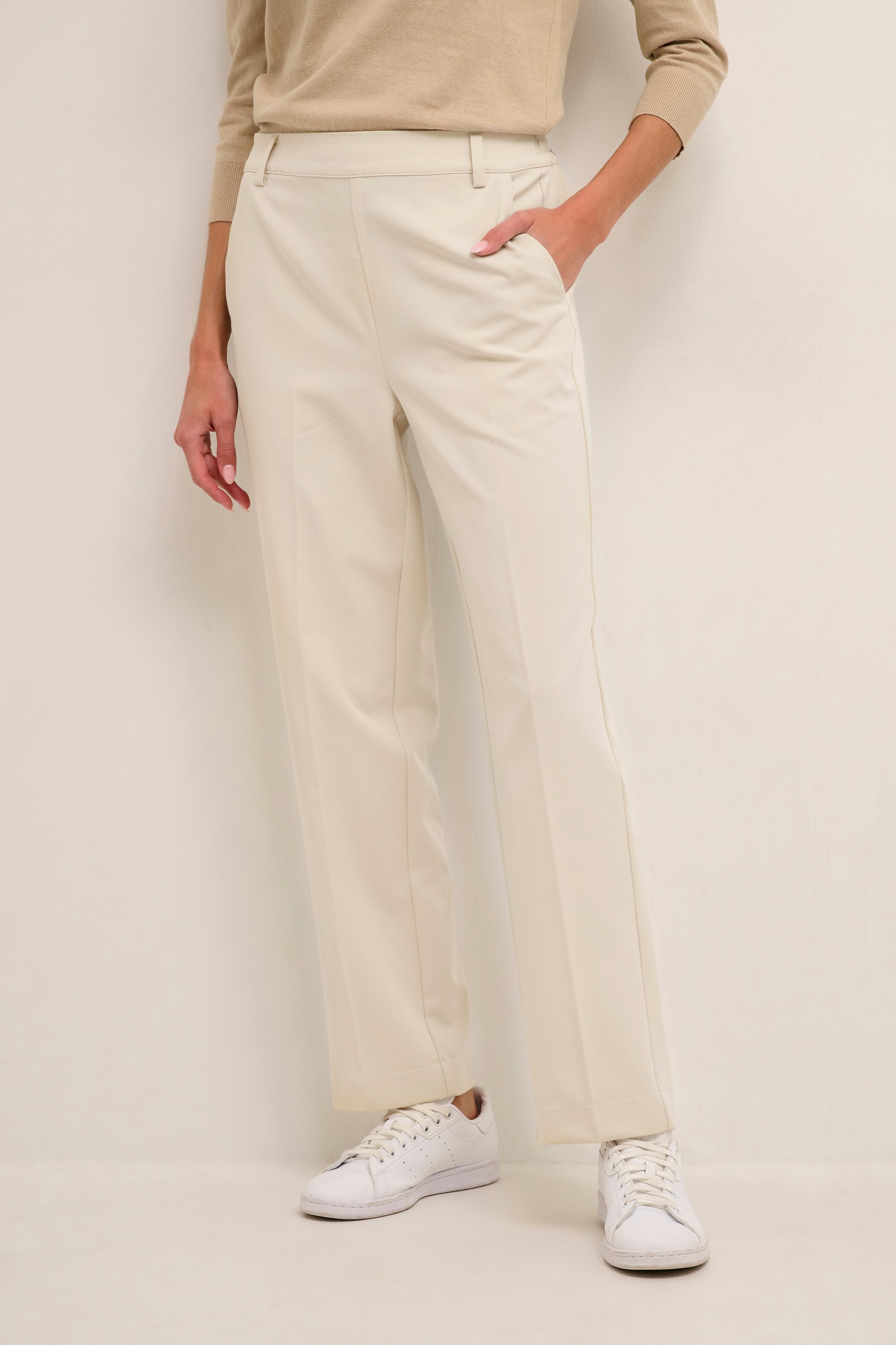 KAsakura Hose LOOKBOOK FRONT 10506858-110105
