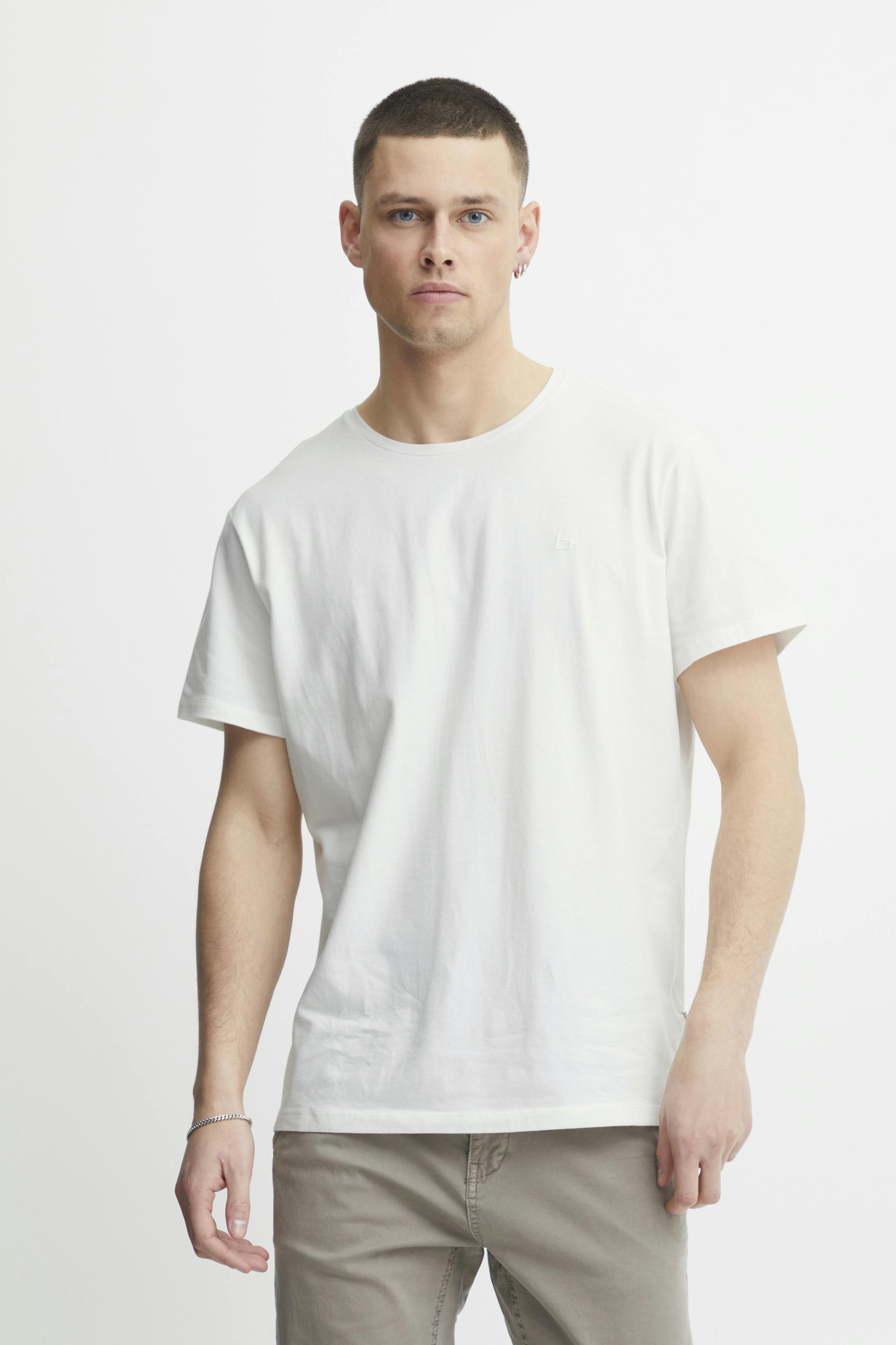 T-shirt LOOKBOOK FRONT 20714824-110602