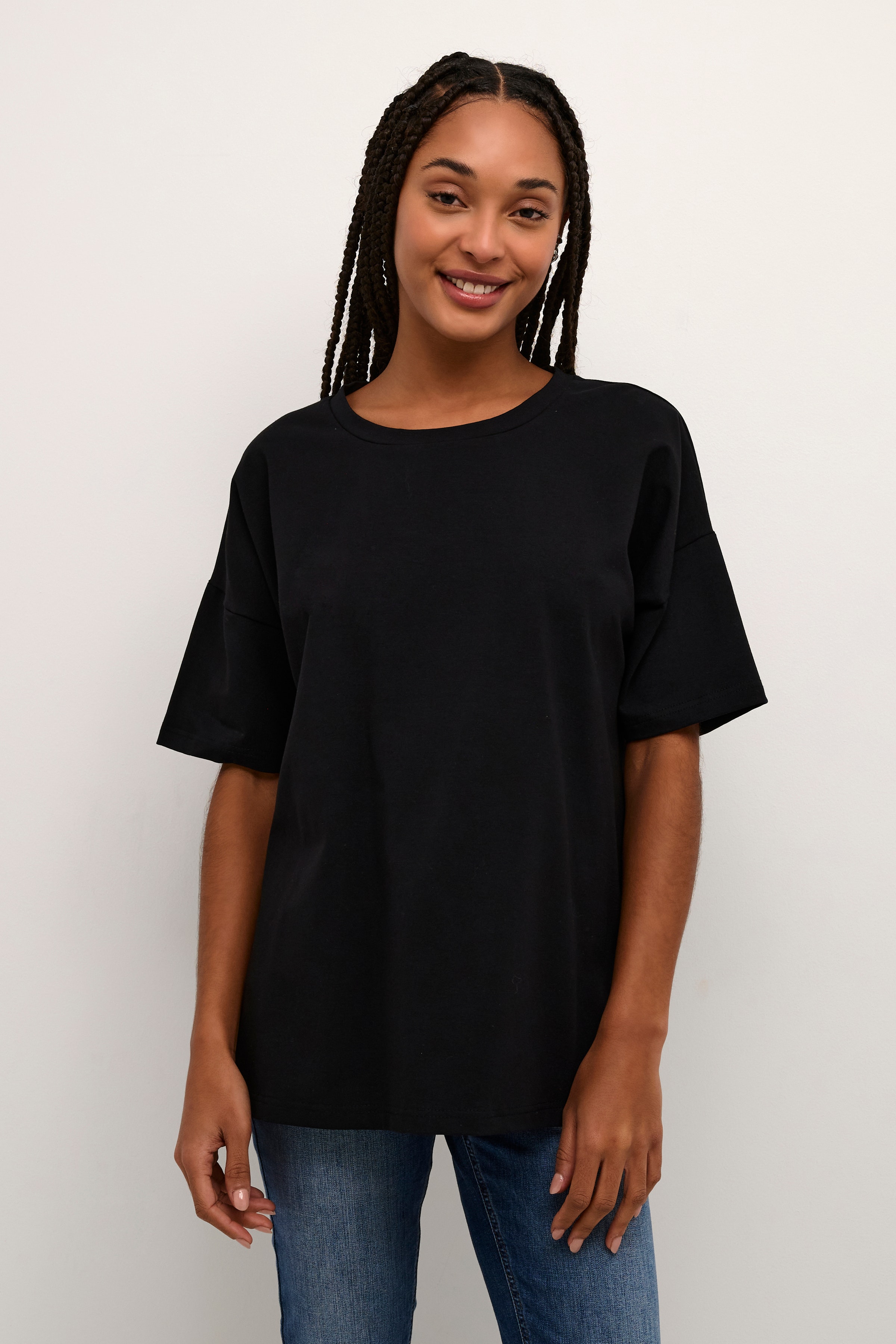 BPalice T-shirt LOOKBOOK FRONT 10590507-100121B