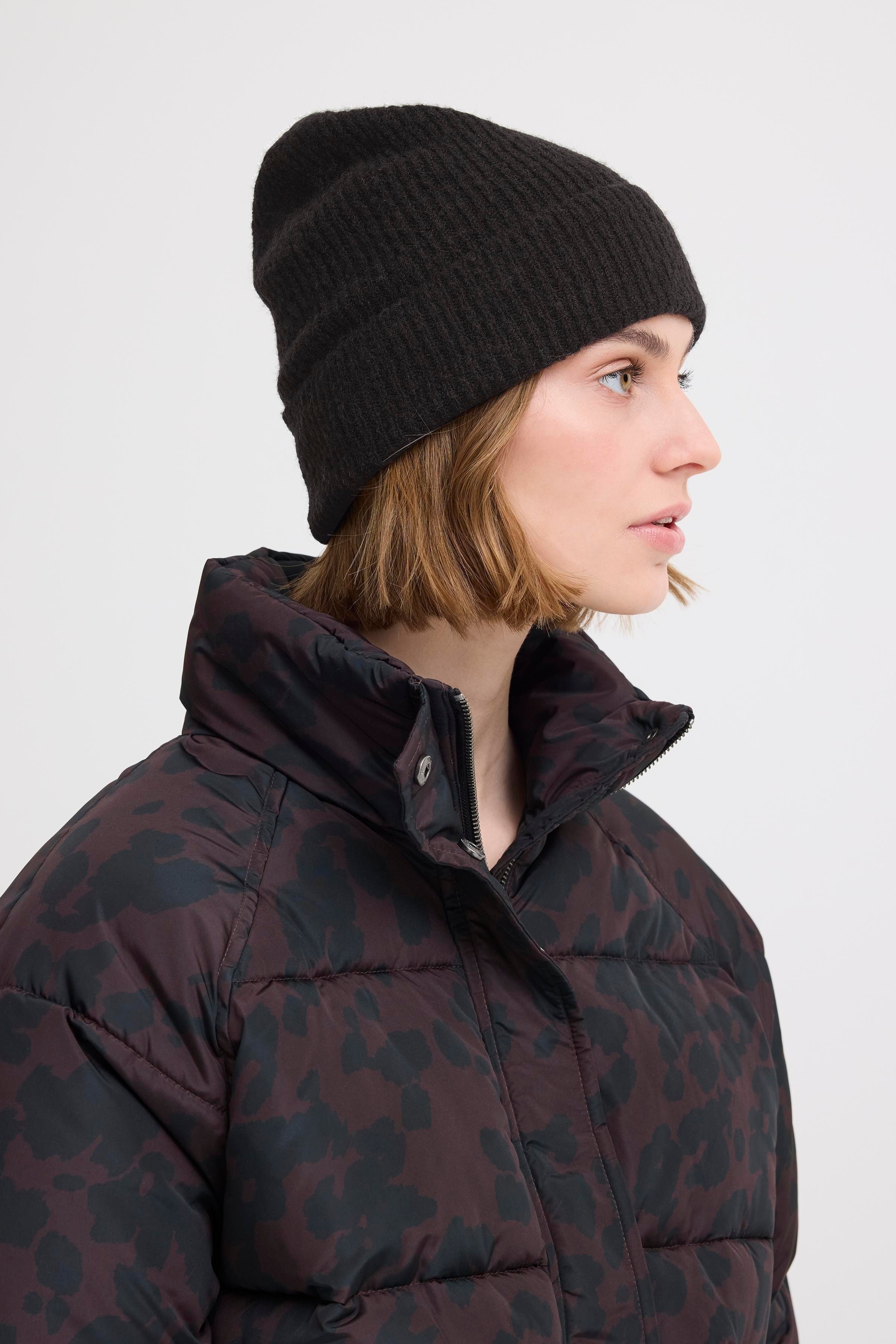 IAIVO Hatt LOOKBOOK DETAIL 20110525-194008