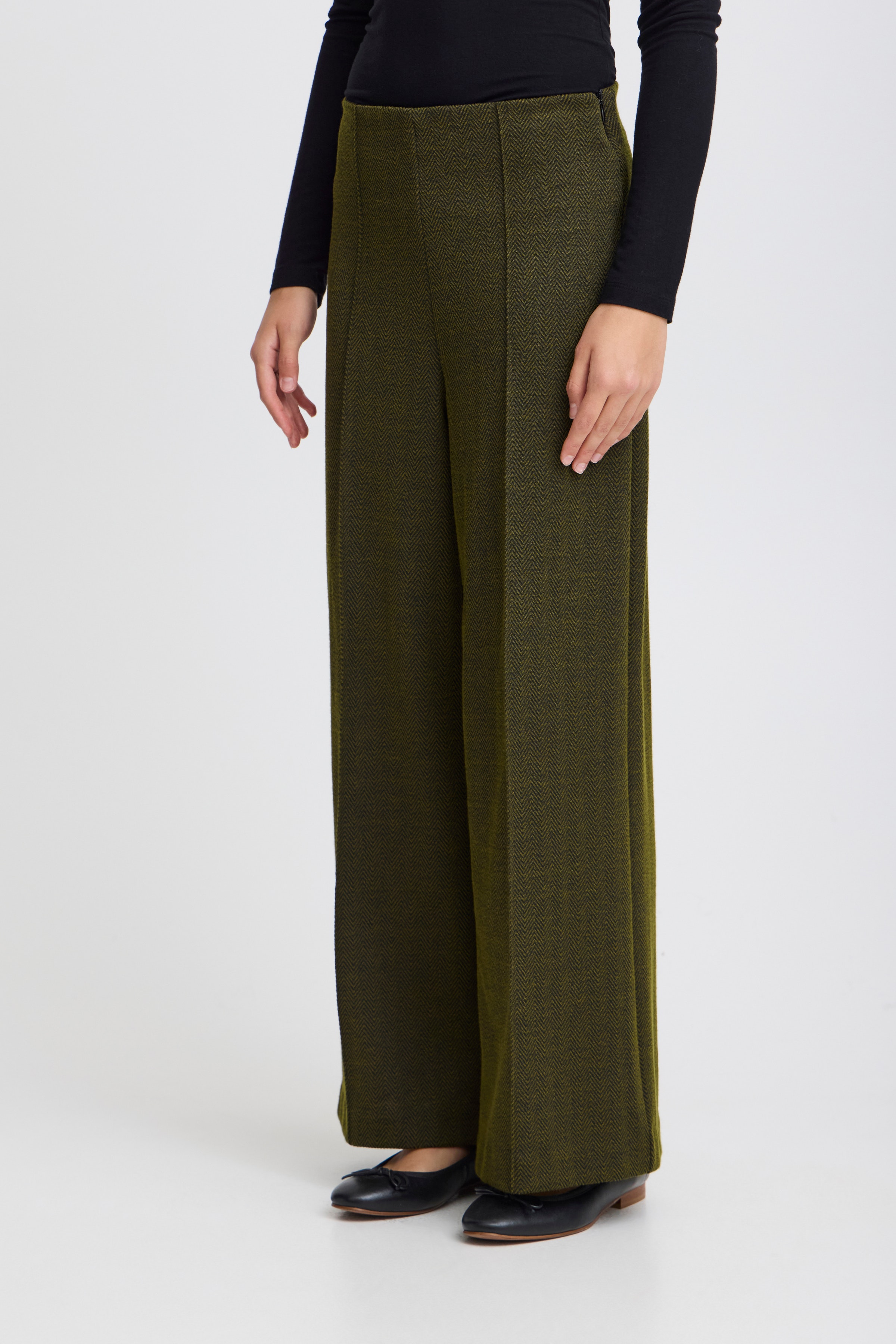 IHKATE JACQUARD Bukser LOOKBOOK FRONT 20121602-203618
