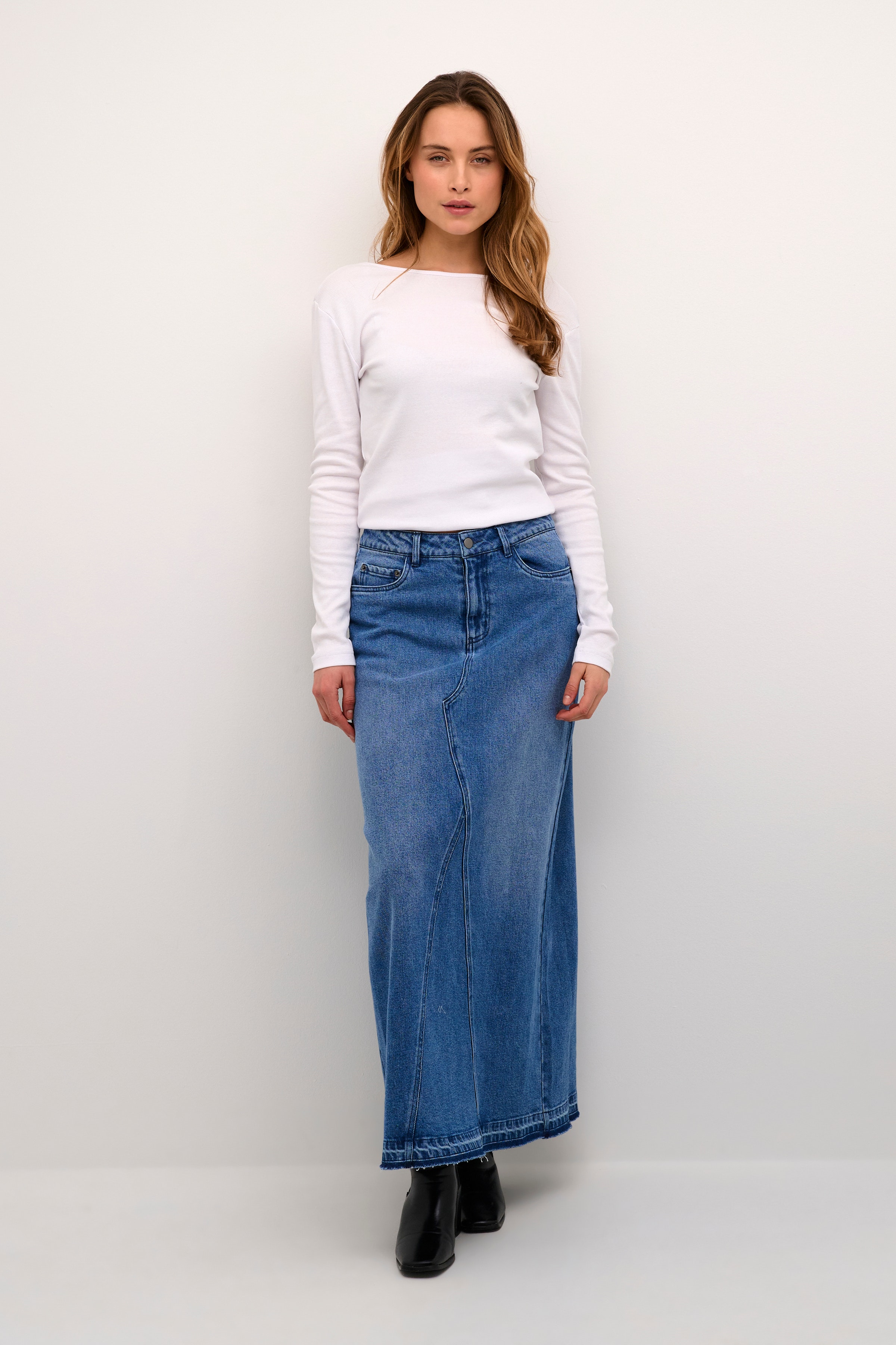 KAcarna T-shirt LOOKBOOK FRONT 10552316-110601