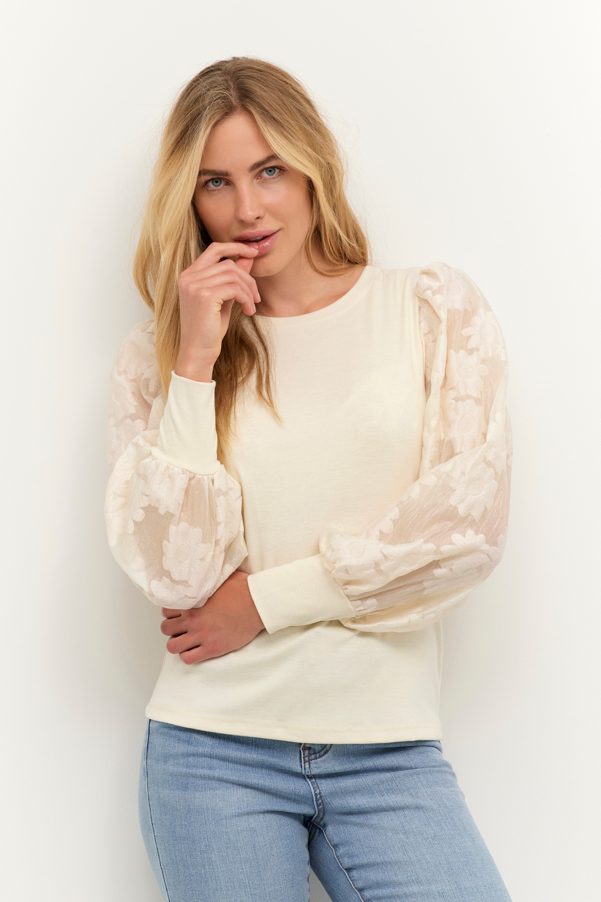 KAflora Blouse LOOKBOOK FRONT 10507245-110105