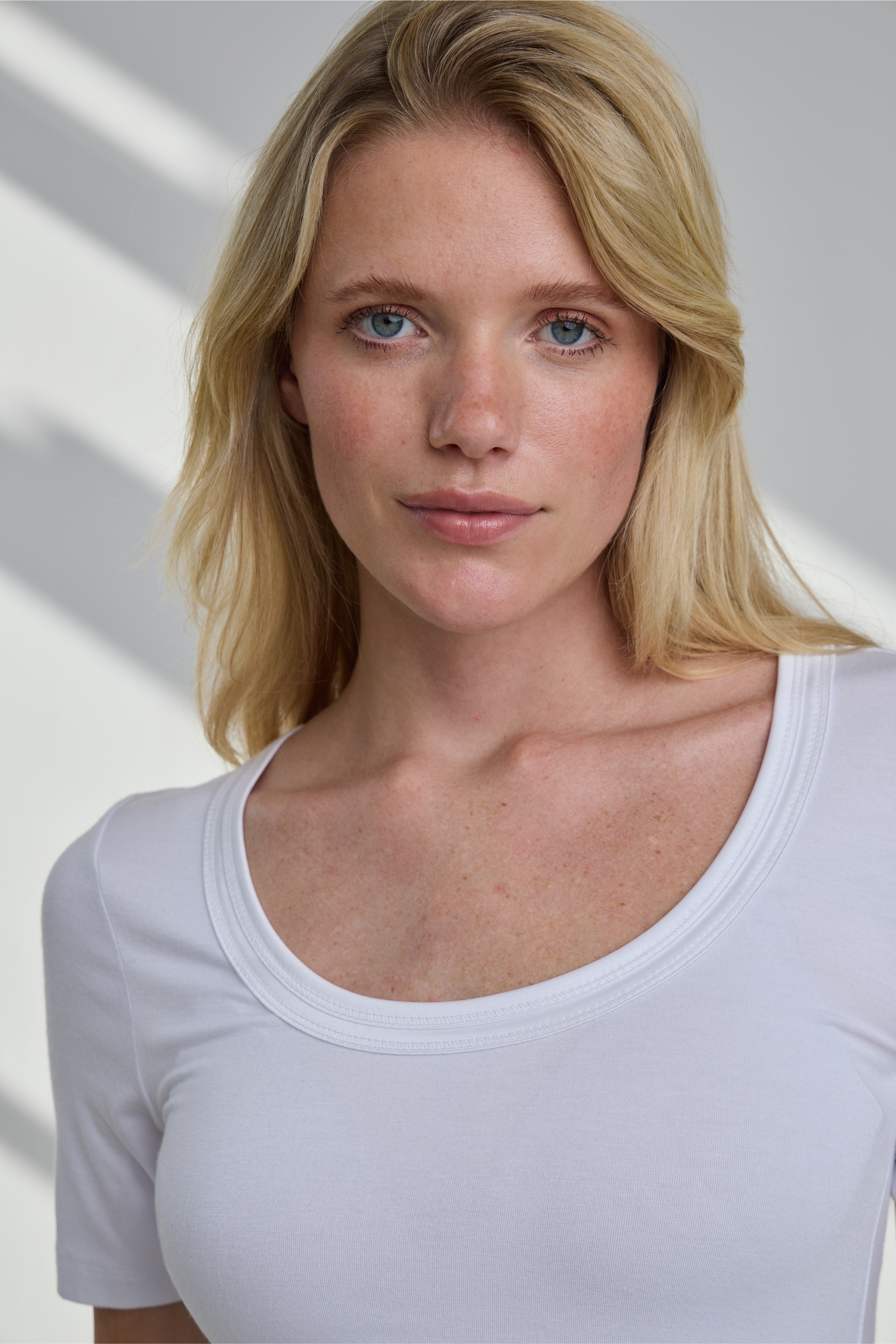 IHZOLA T-shirt LOCATION NONE 20103264-10100