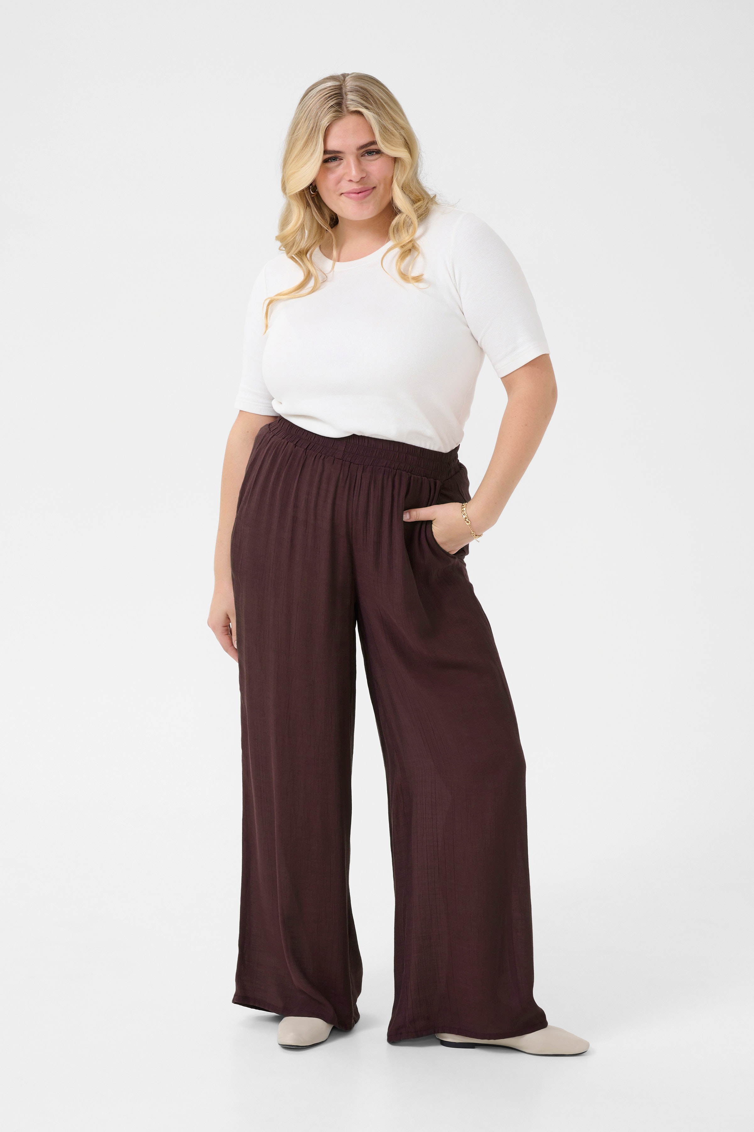 KCalia Byxor LOOKBOOK FRONT 10583463-191619