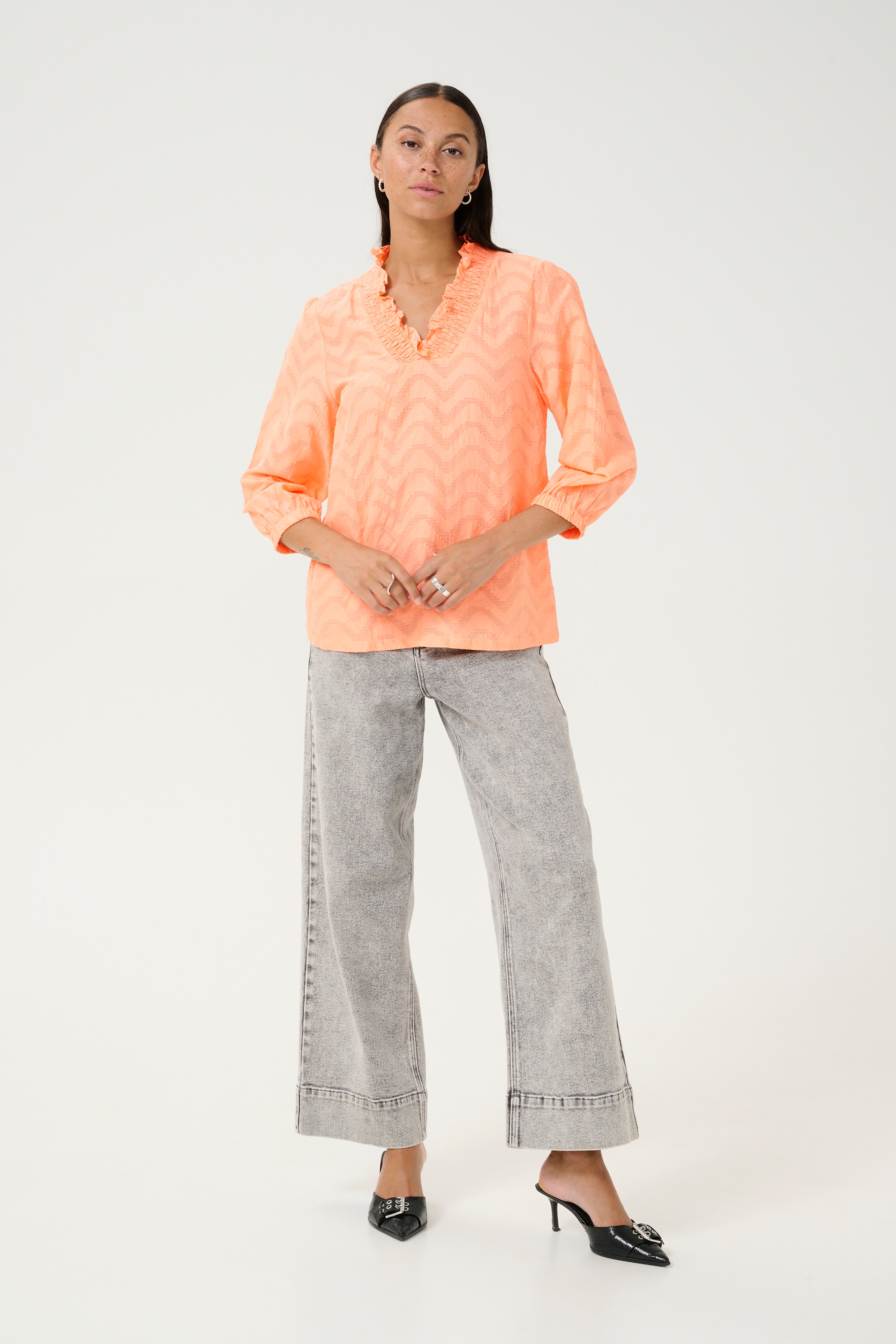 KAvictoria Bluse LOOKBOOK FRONT 10509753-141228