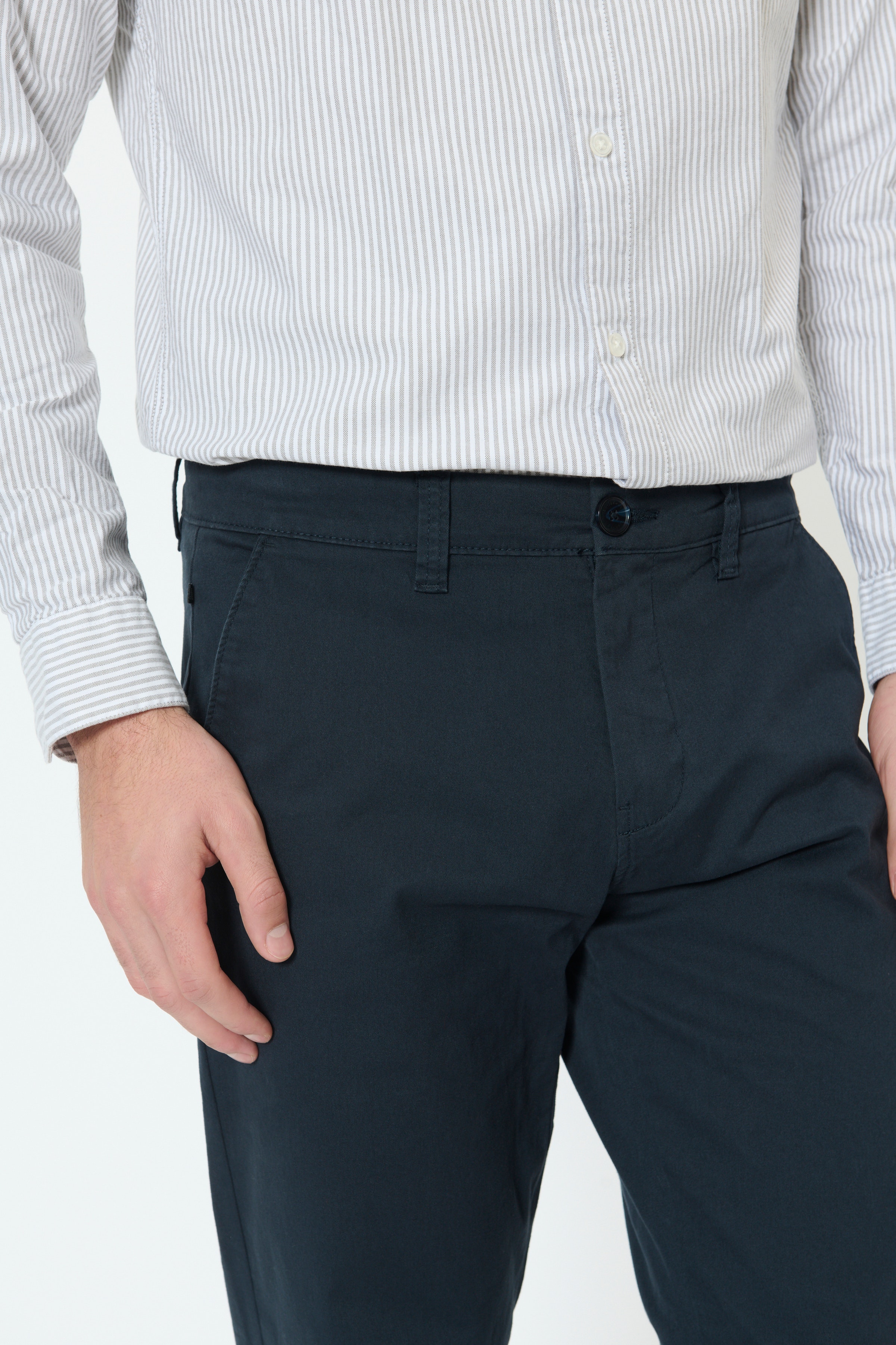 MABrent Trousers LOOKBOOK DETAIL 30207455-194011