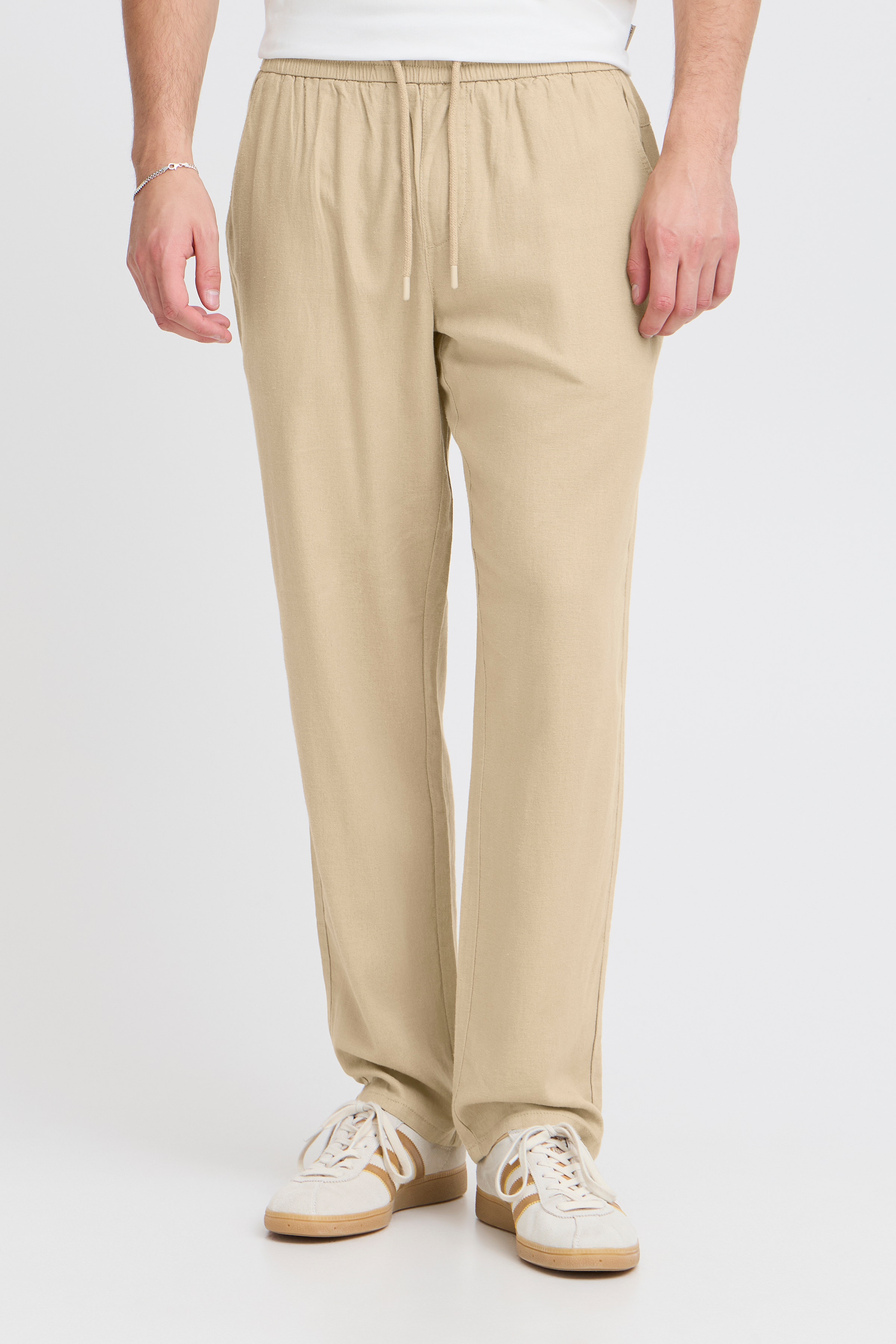 Casual Hose LOOKBOOK FRONT 20717867-161315