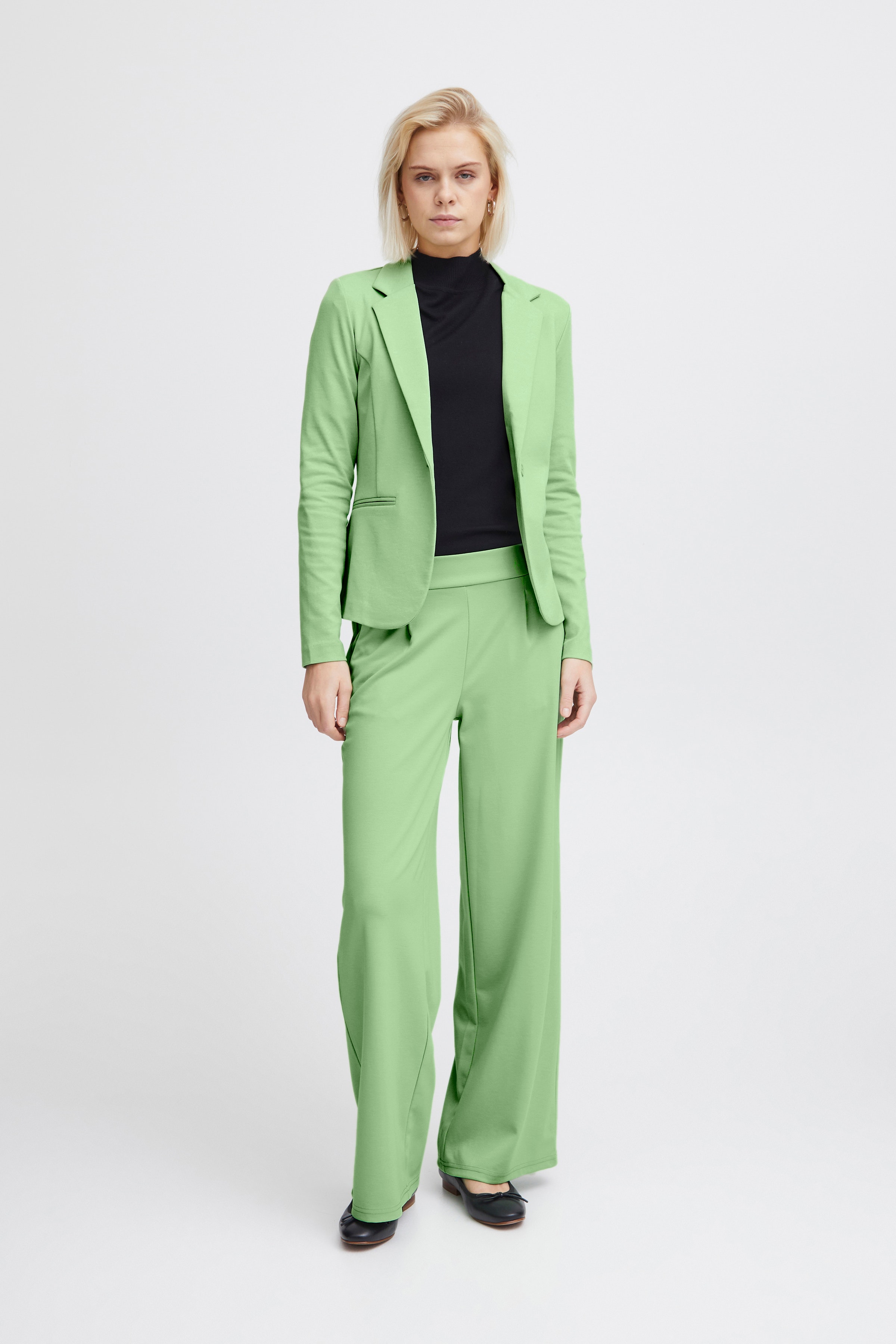 IHKATE Blazer LOOKBOOK FRONT 20101801-146316