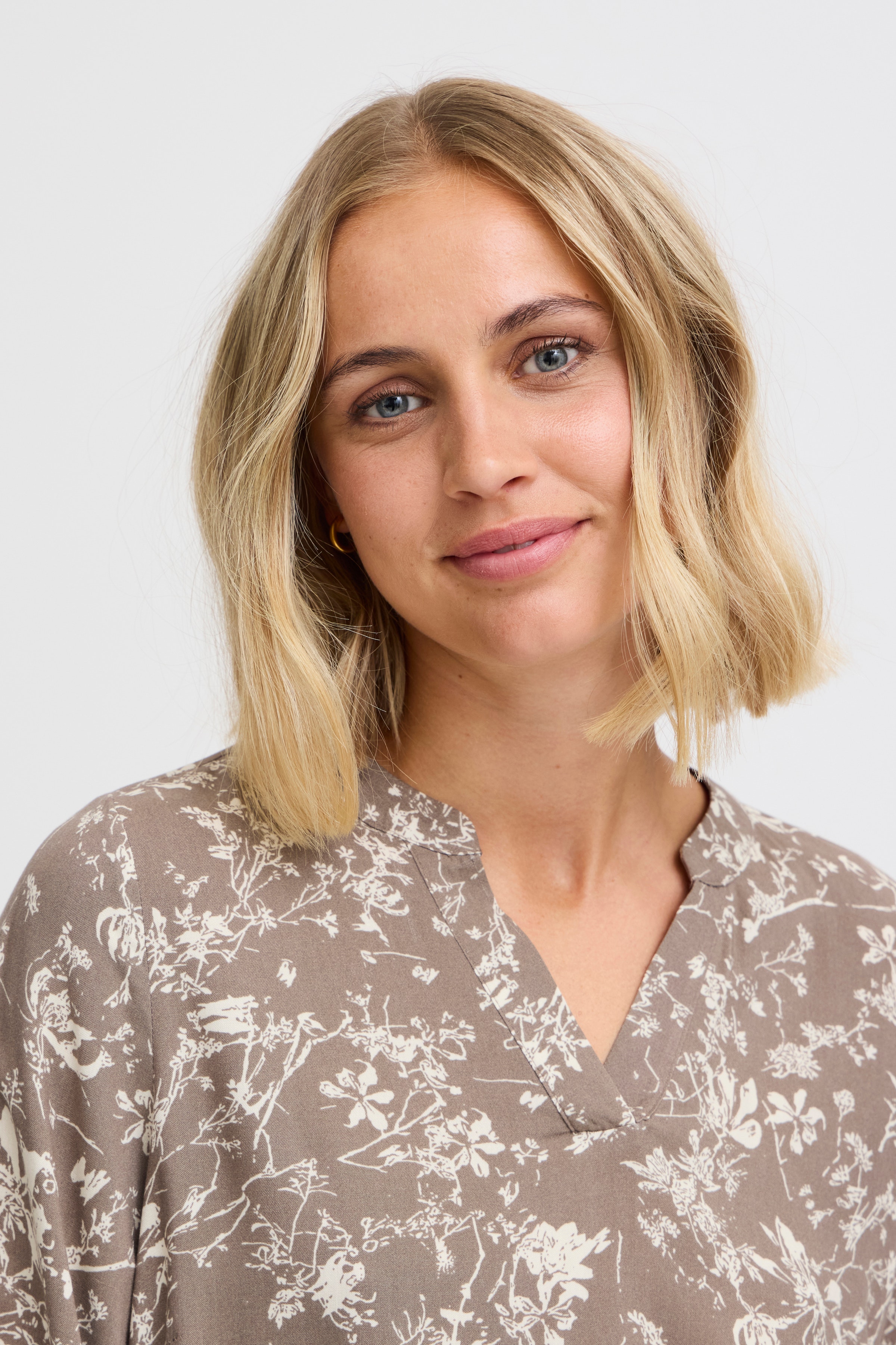 FRFLOWY Bluse LOOKBOOK DETAIL 20614106-203943