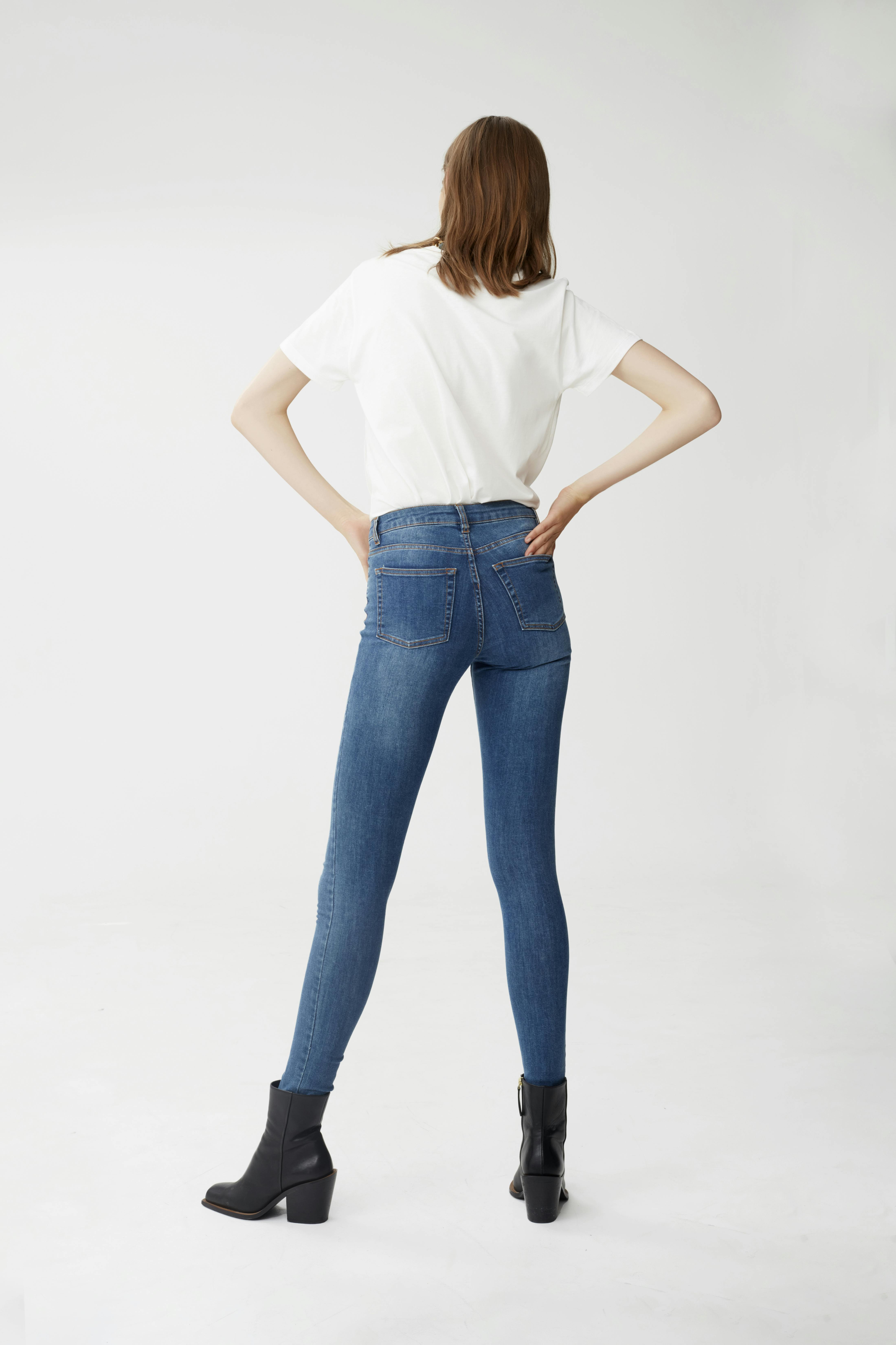 Maggie Jeans LOOKBOOK BACK 10900066-90897