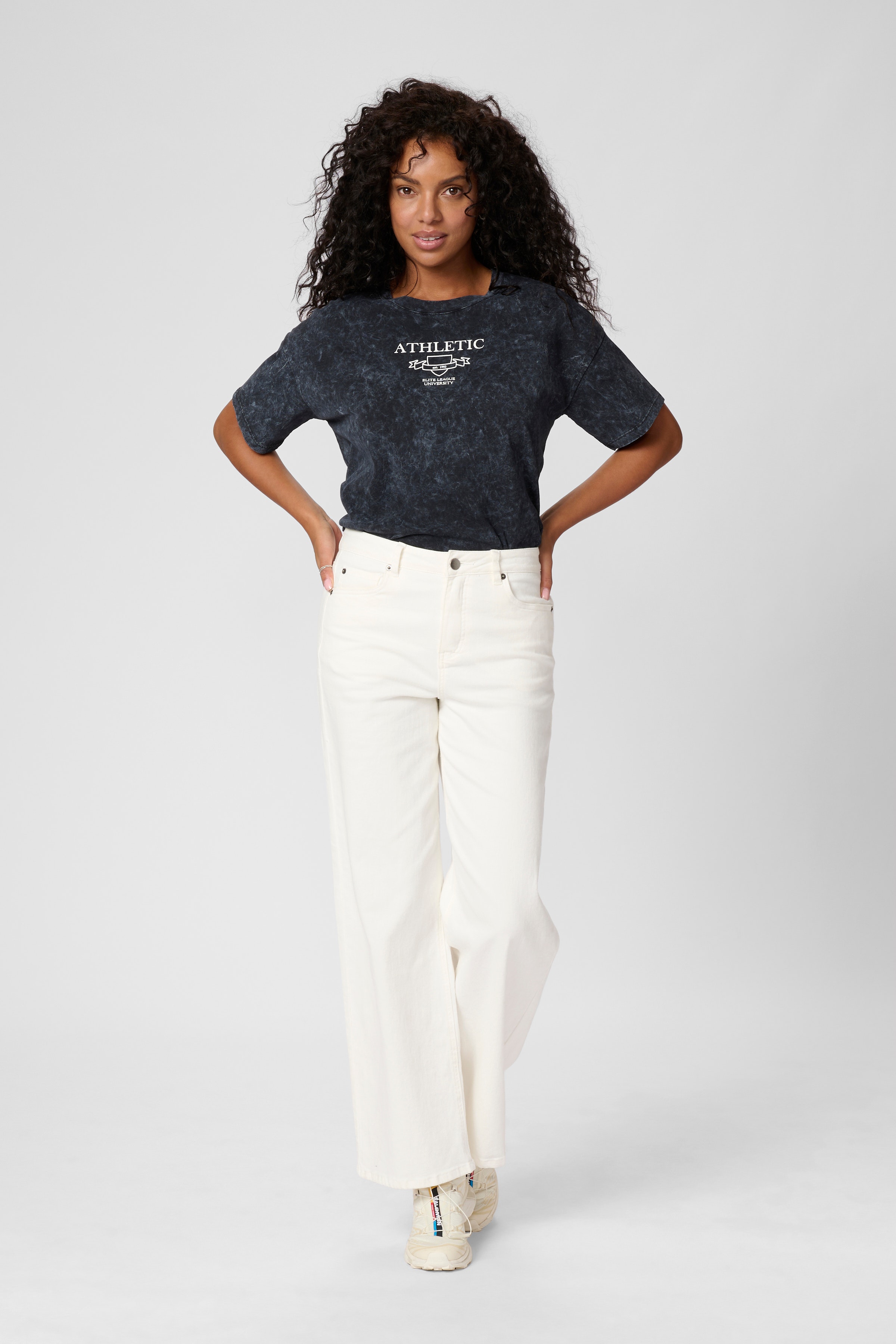 KAsinem Jeans LOOKBOOK FRONT 10510332-110602