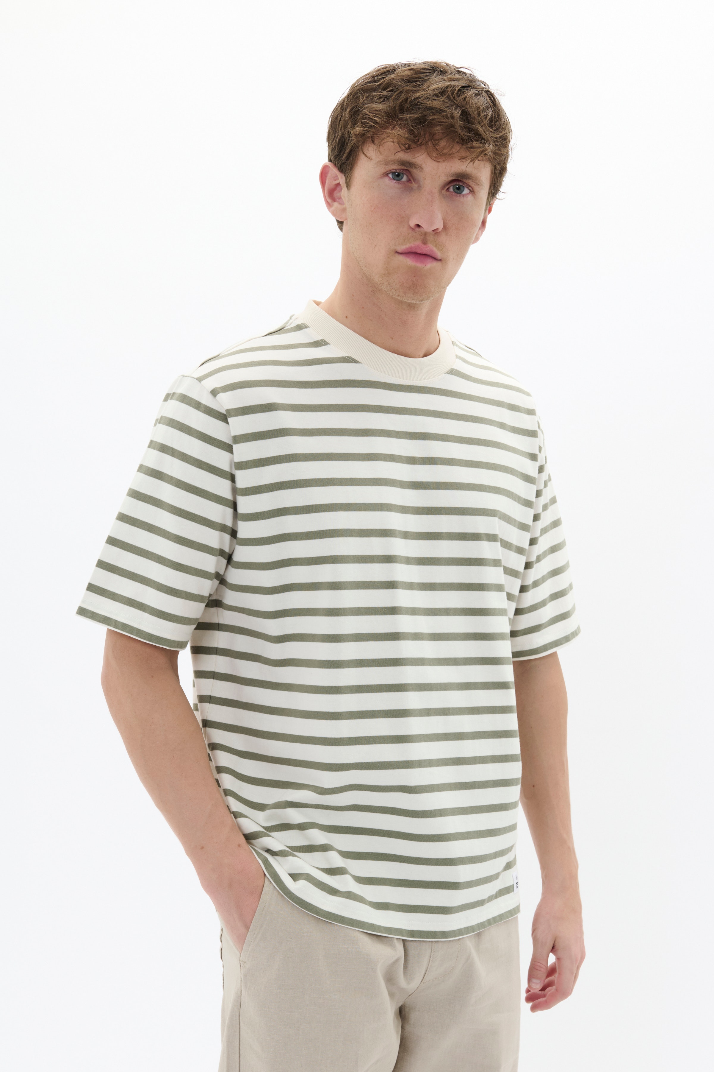 MAhudson T-shirt LOOKBOOK FRONT 30207830-180312