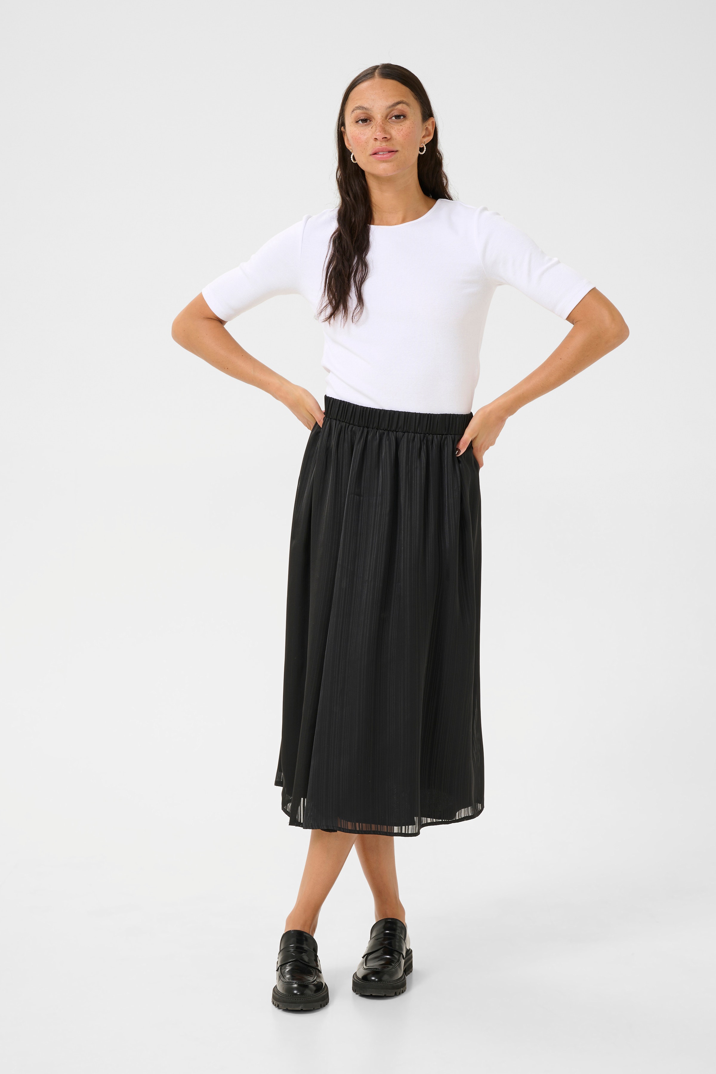 KAmille Skjørt LOOKBOOK FRONT 10510251-100121