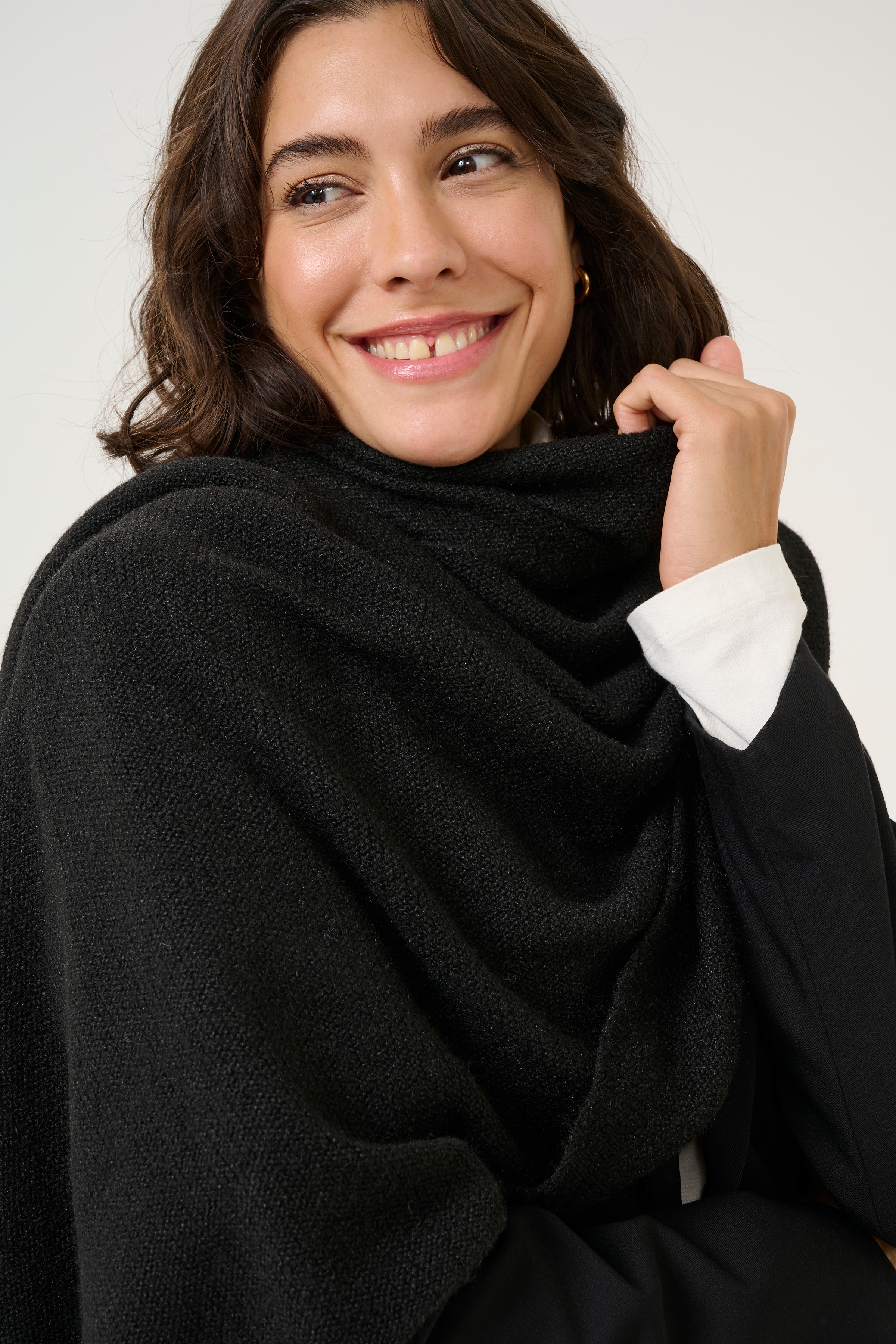 KAhannah Skjerf LOOKBOOK DETAIL 10508583-100121