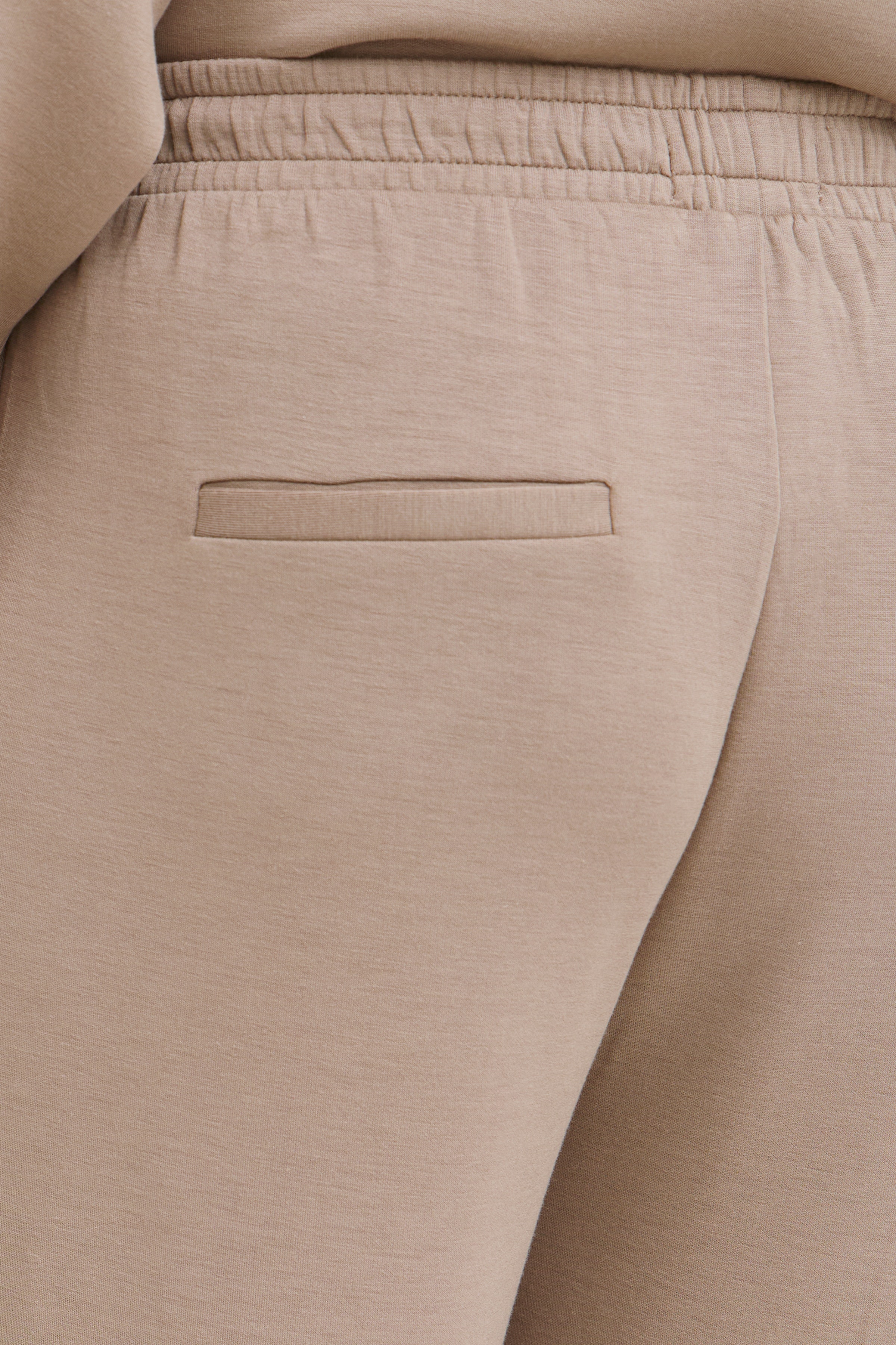 FRAURORA Hose LOOKBOOK DETAIL 20615555-181110