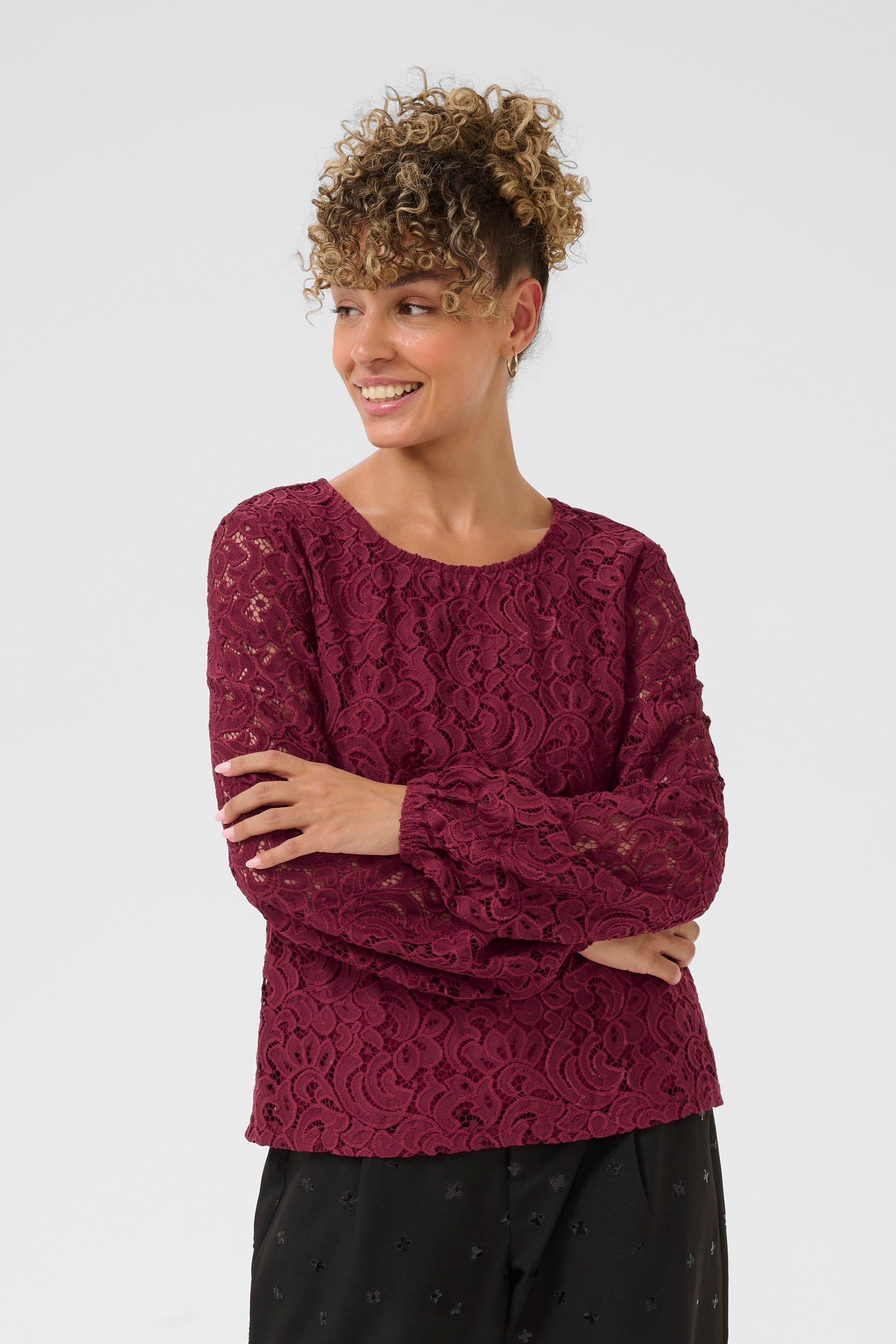 CRThit Bluse LOOKBOOK FRONT 10614413-191522