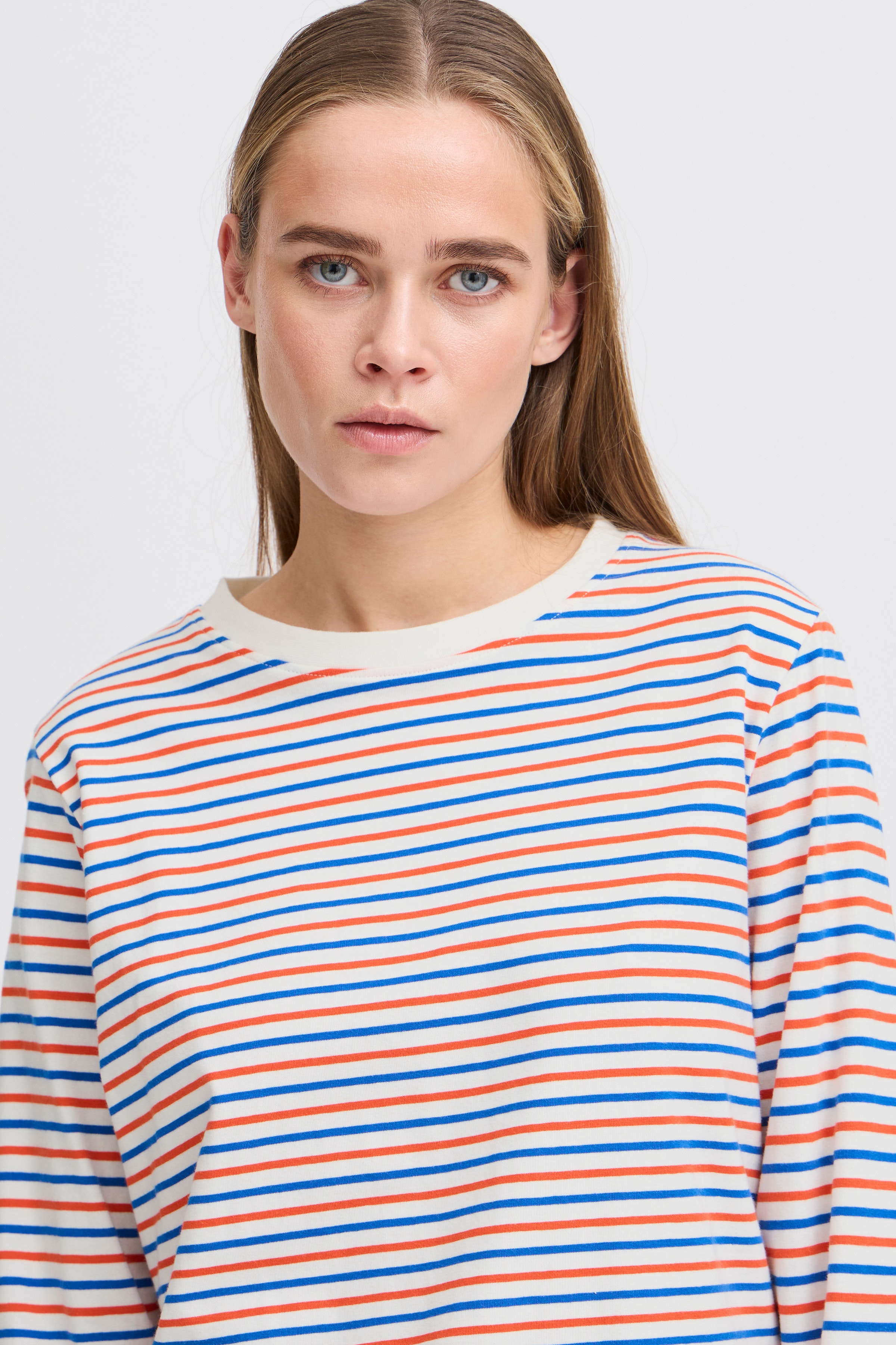 IHMIRA Langermet T-shirt LOOKBOOK DETAIL 20122519-204127