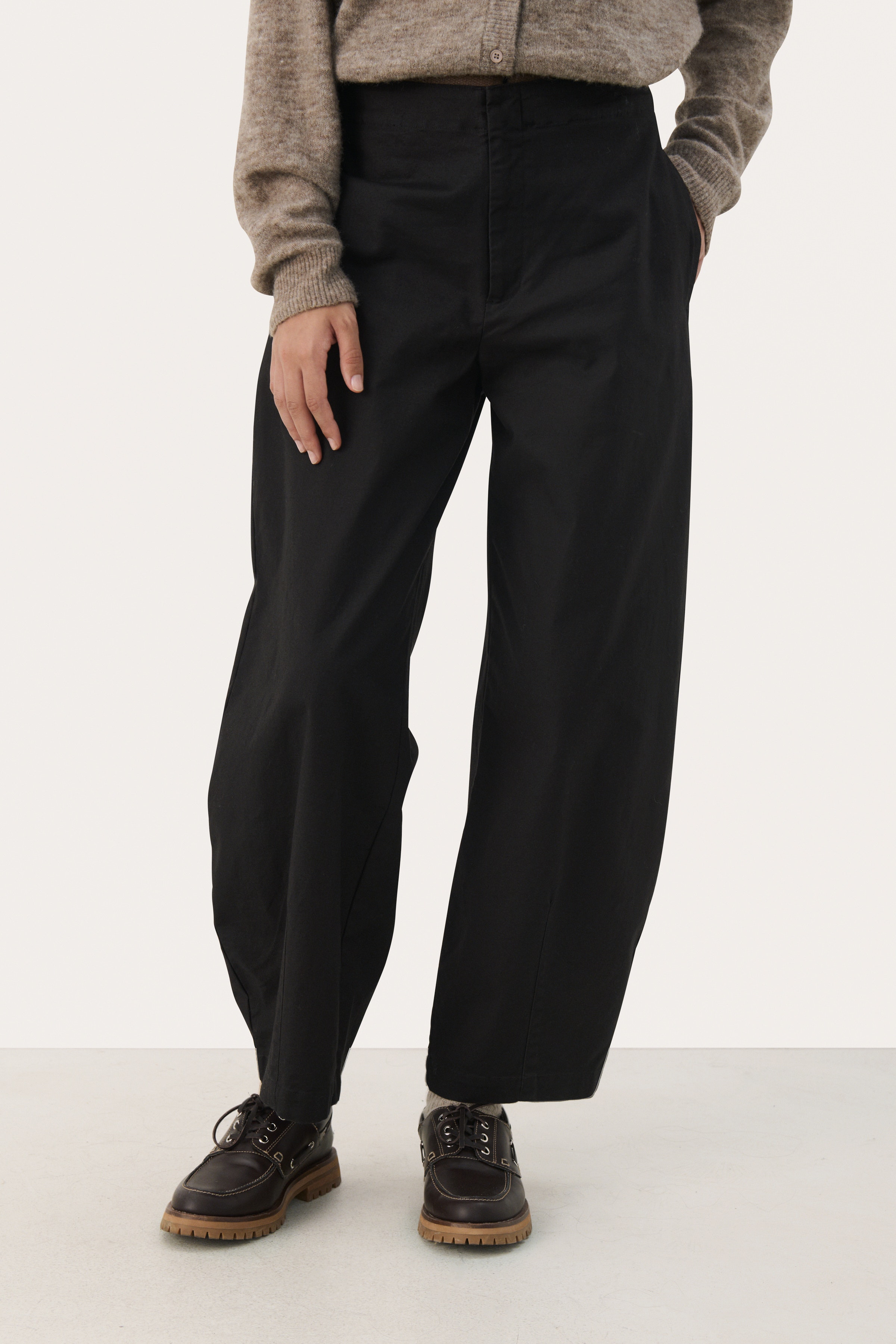 LaurynPW Byxor LOOKBOOK FRONT 30309315-194008