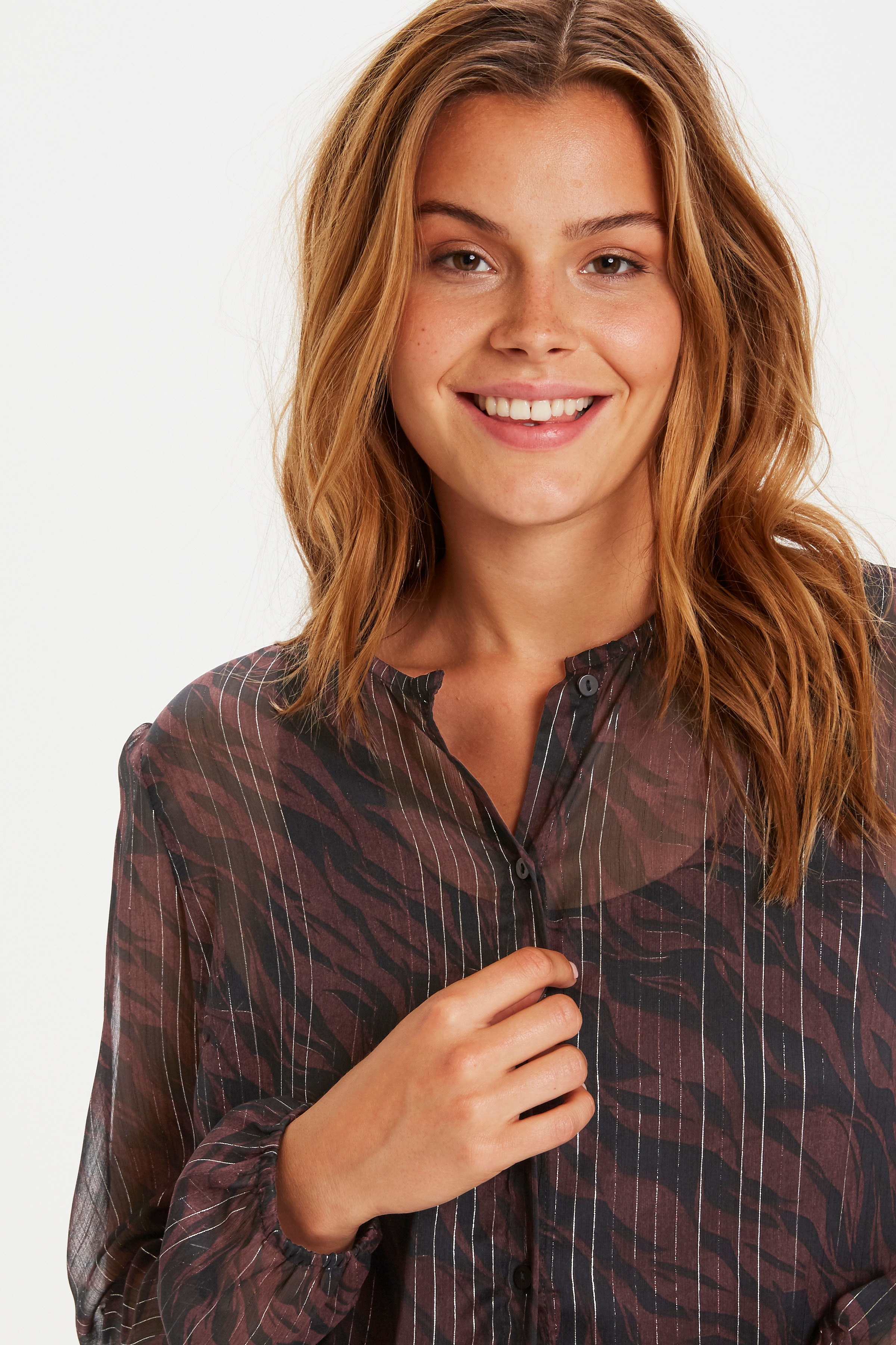 Långärmad skjorta LOOKBOOK DETAIL 30510725-600181