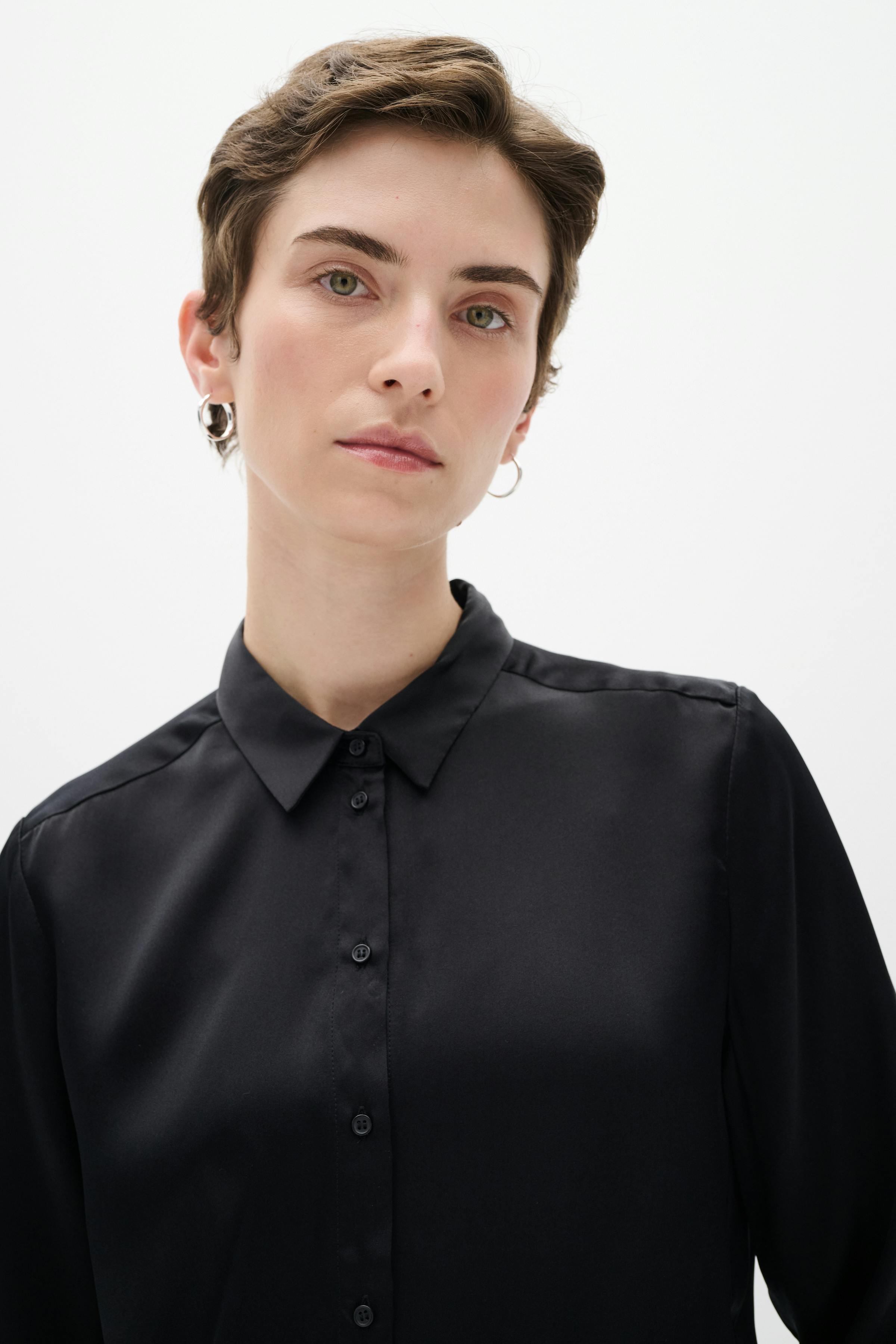 Leonore Shirt Premium LOOKBOOK DETAIL 30104237-194008