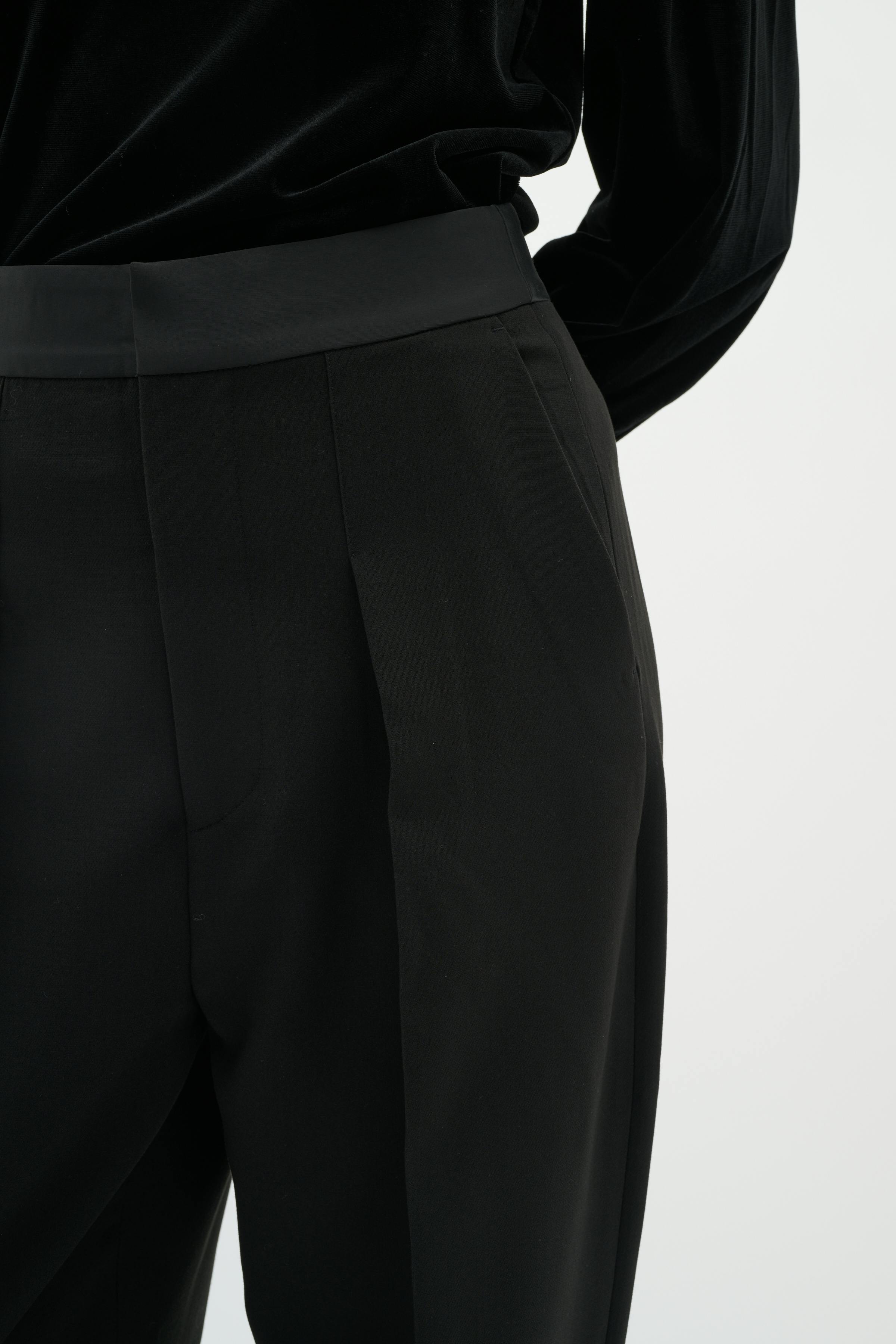 YaelIW Trousers LOOKBOOK DETAIL 30109822-194008