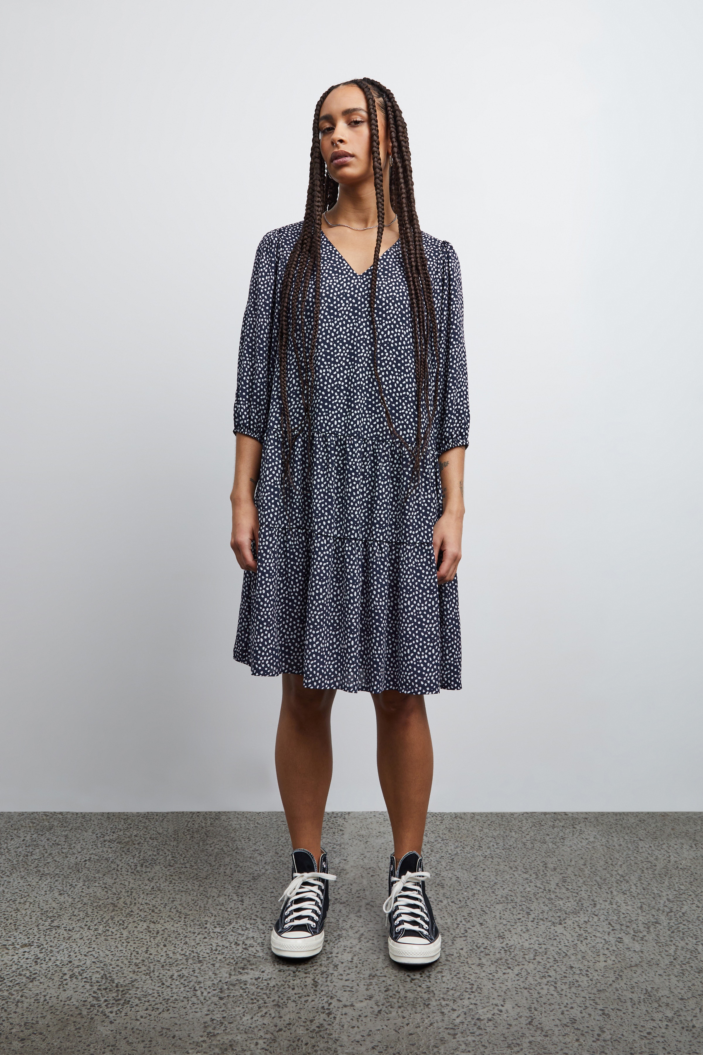 IHELUMA Kjole LOOKBOOK FRONT 20118366-200896