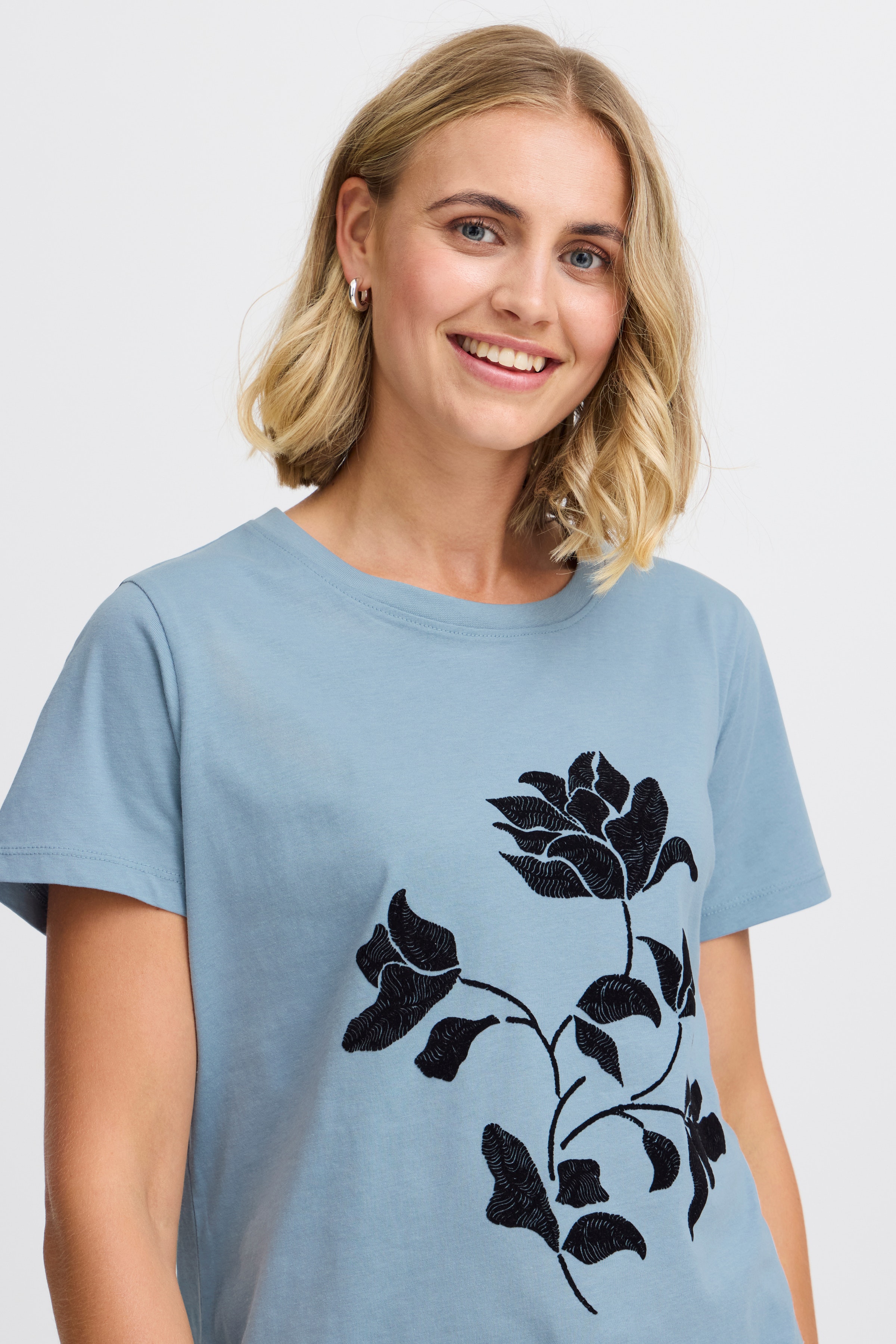 FRCADERE T-shirt LOOKBOOK DETAIL 20614778-174111