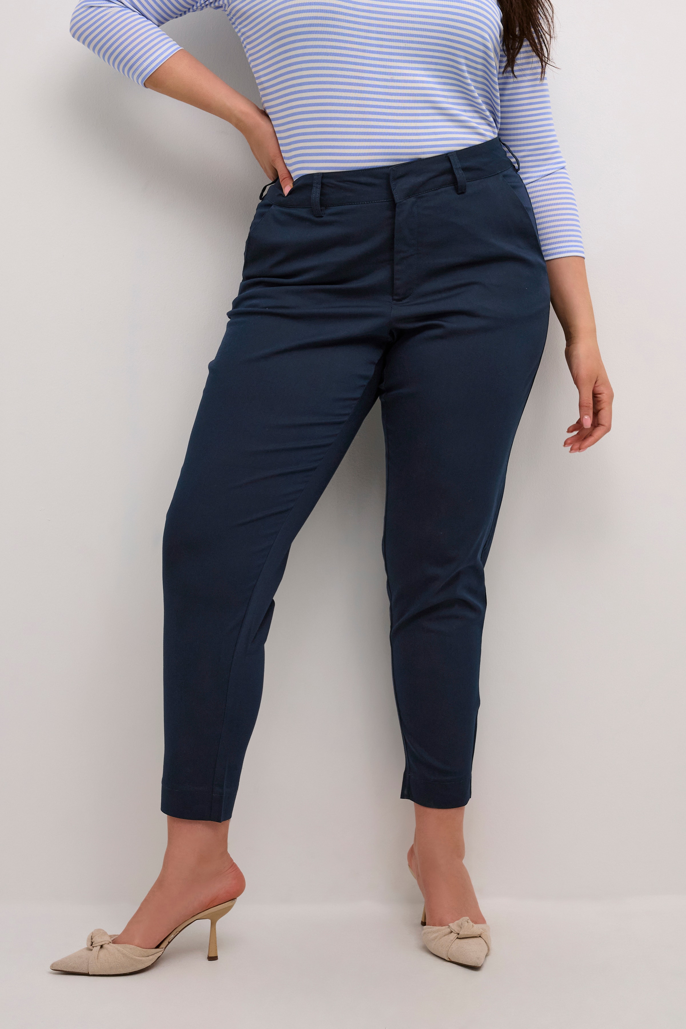 KCleana Trousers LOOKBOOK FRONT 10581546-194020