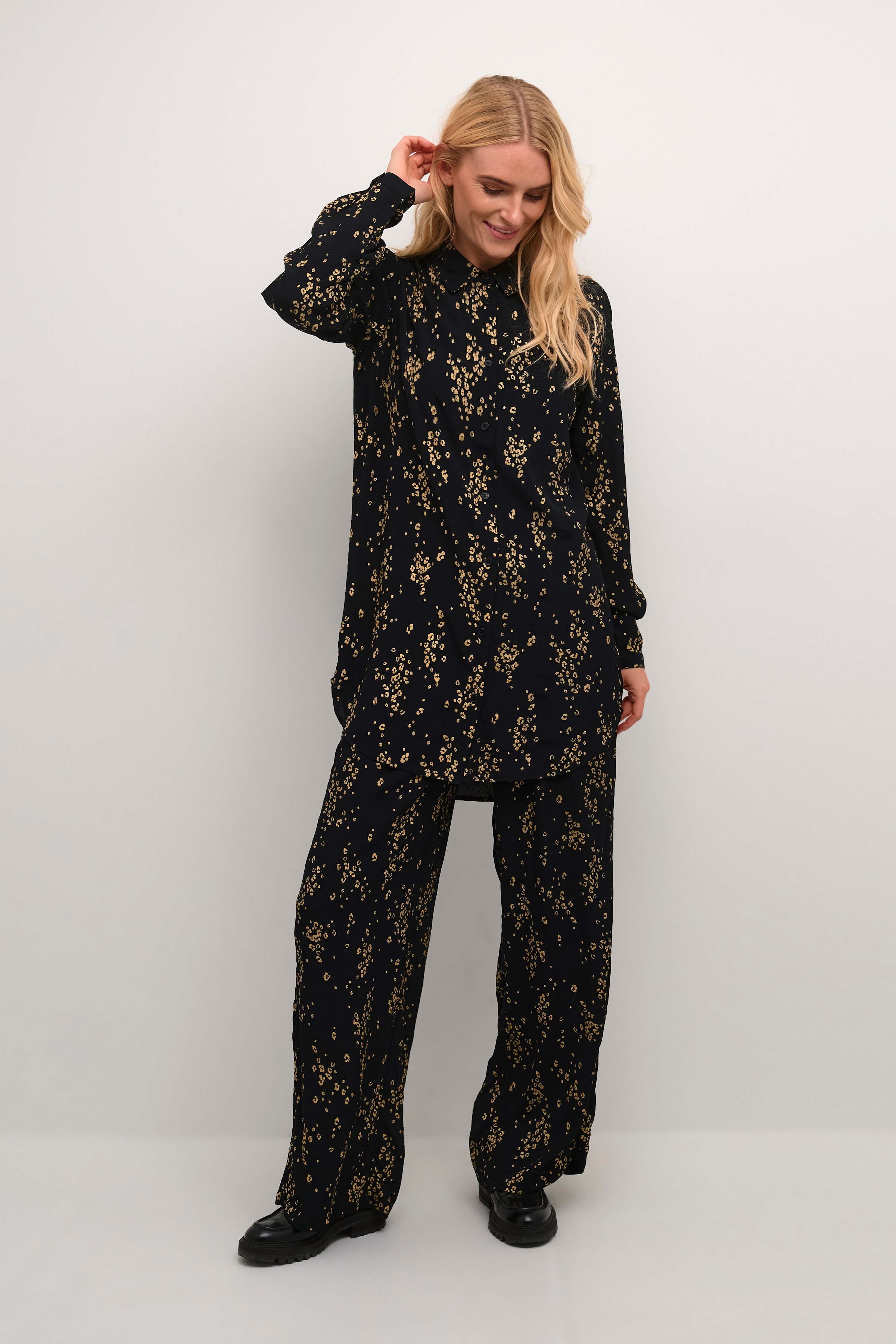 BPally Hemd LOOKBOOK FRONT 10590580-105307B