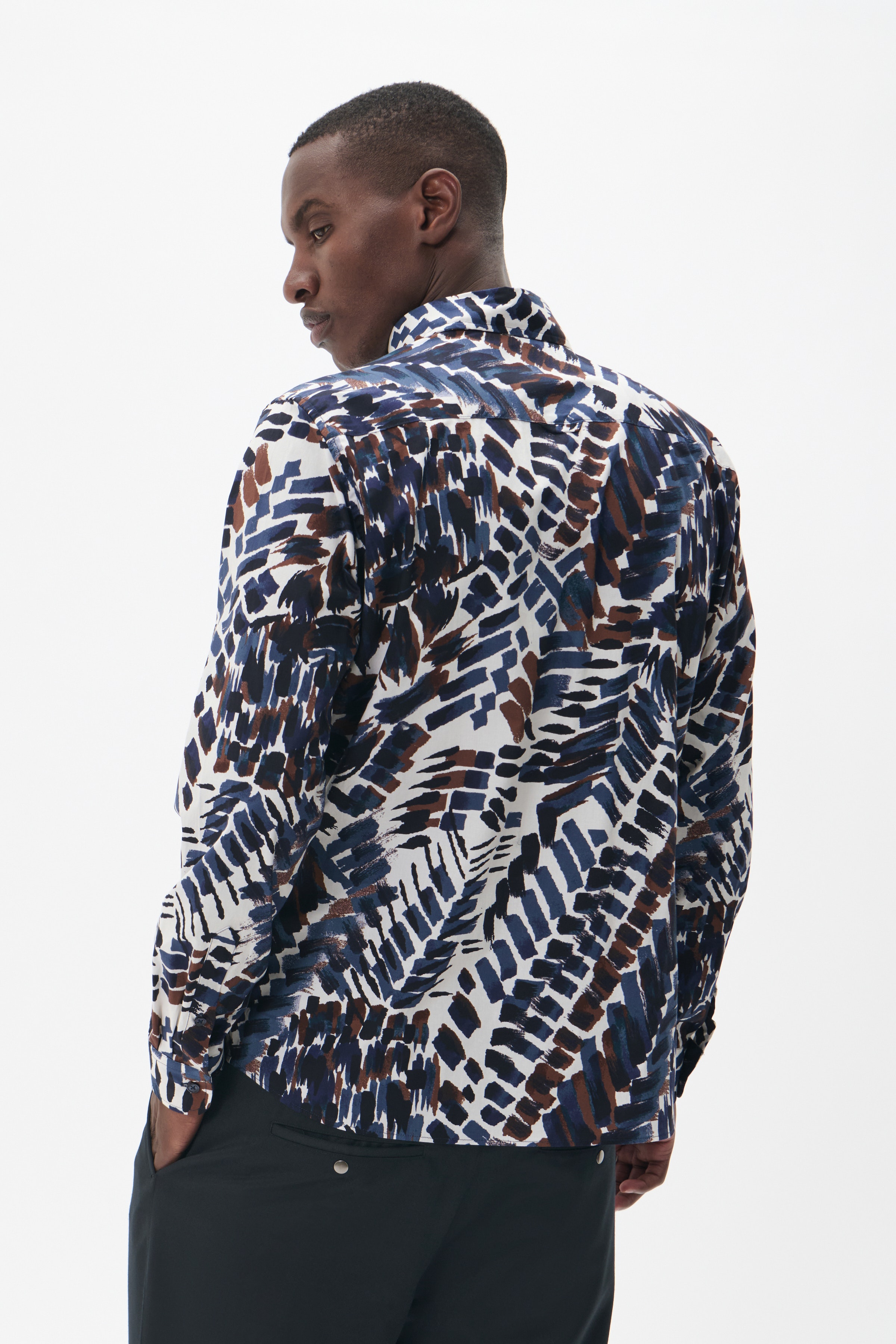 MAChristaldo Shirt LOOKBOOK BACK 30207969-191220