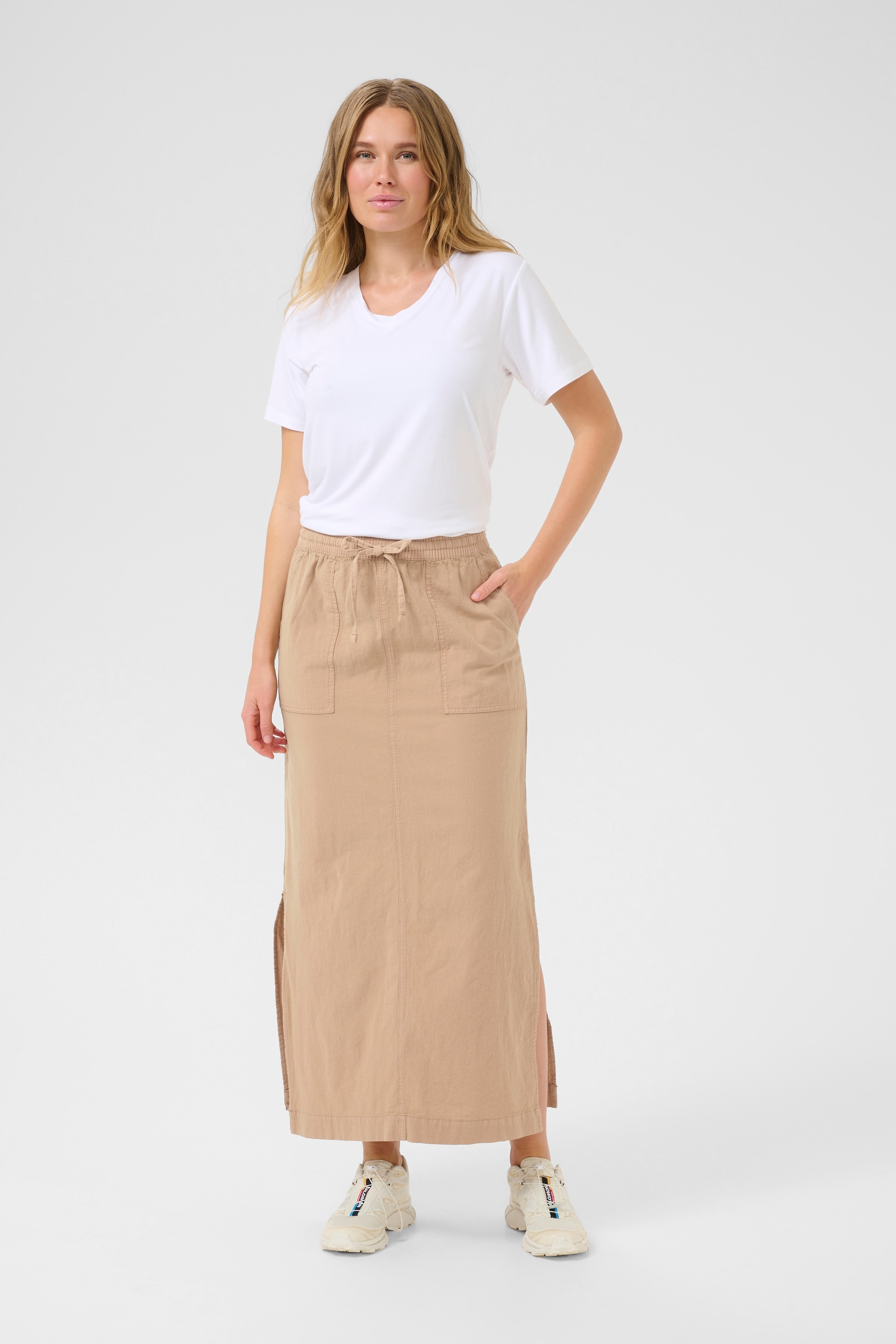 KAnaya Skjørt LOOKBOOK FRONT 10509504-101239