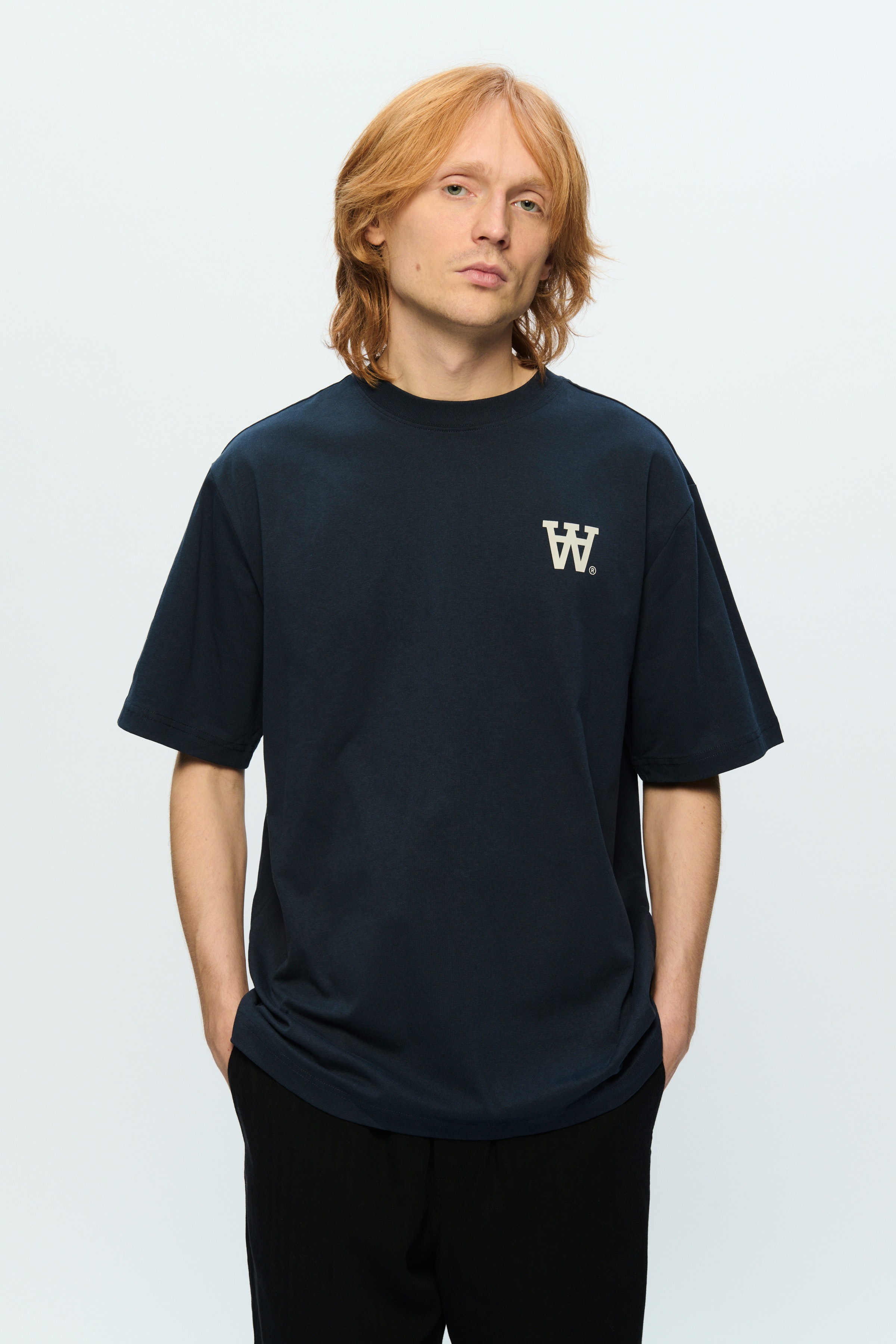 WWAsa Seal T-shirt LOOKBOOK FRONT 30250073-194009