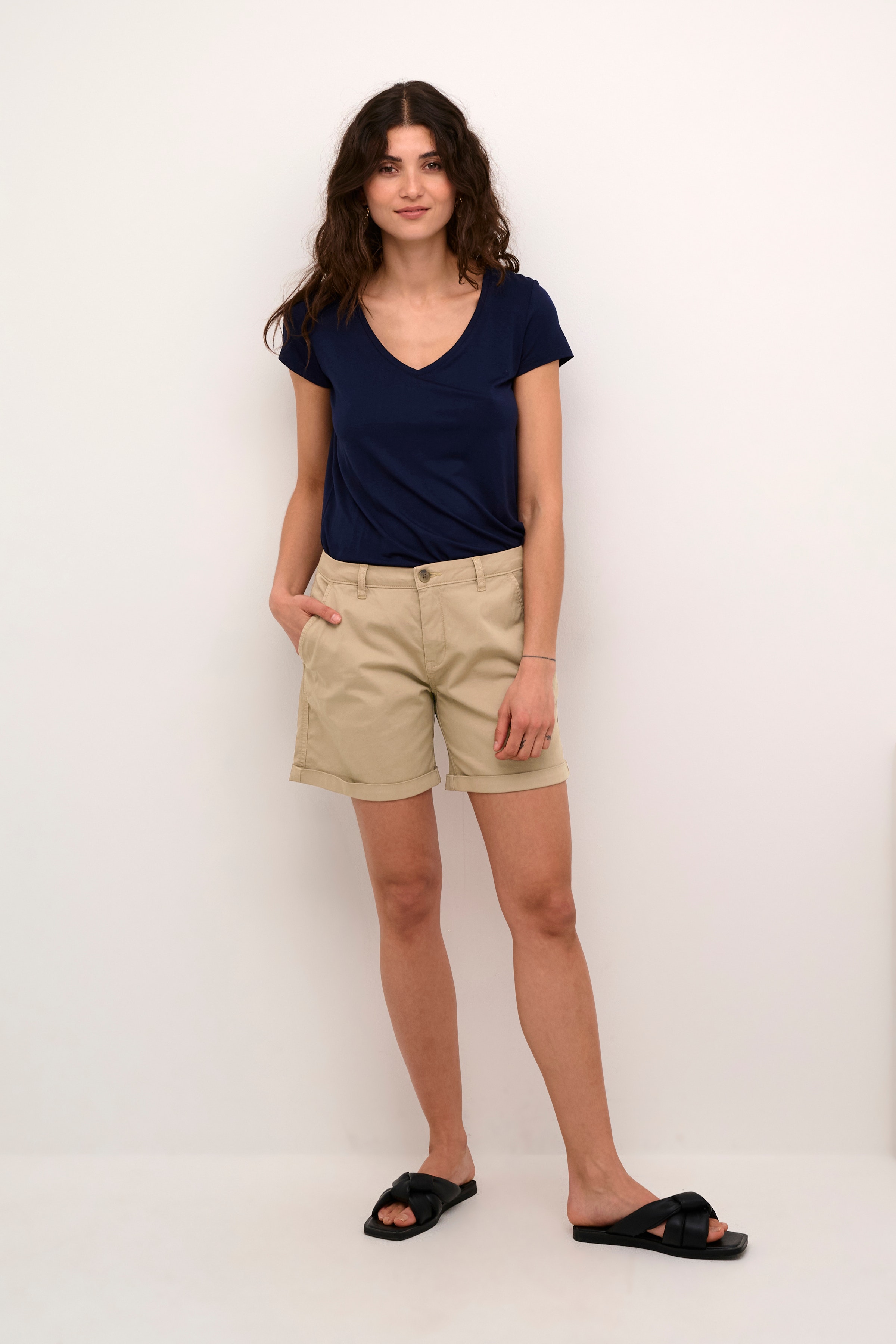 CUbrita Shorts LOOKBOOK FRONT 50110328-171009