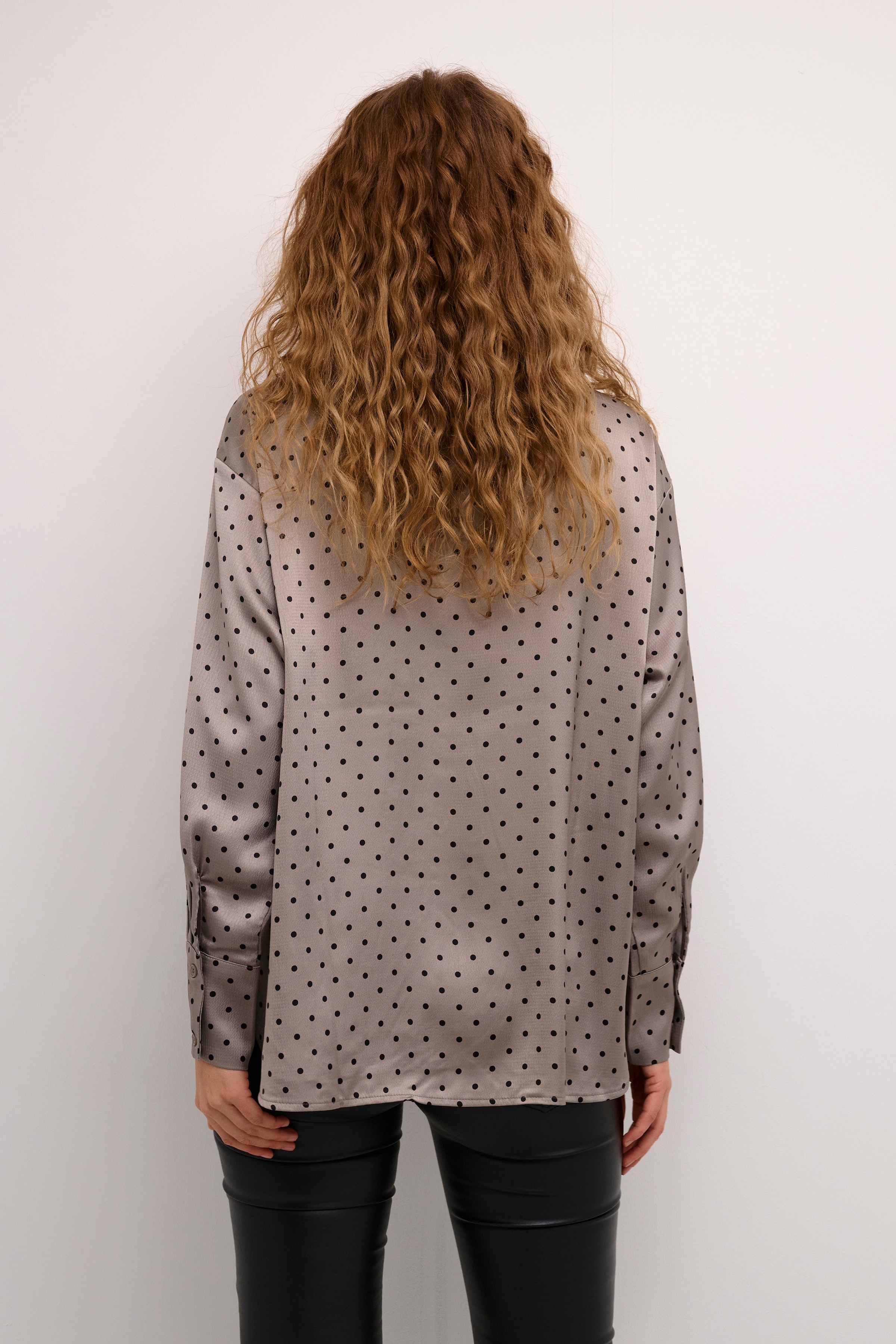 KAdonna Hemd LOOKBOOK BACK 10509248-106645