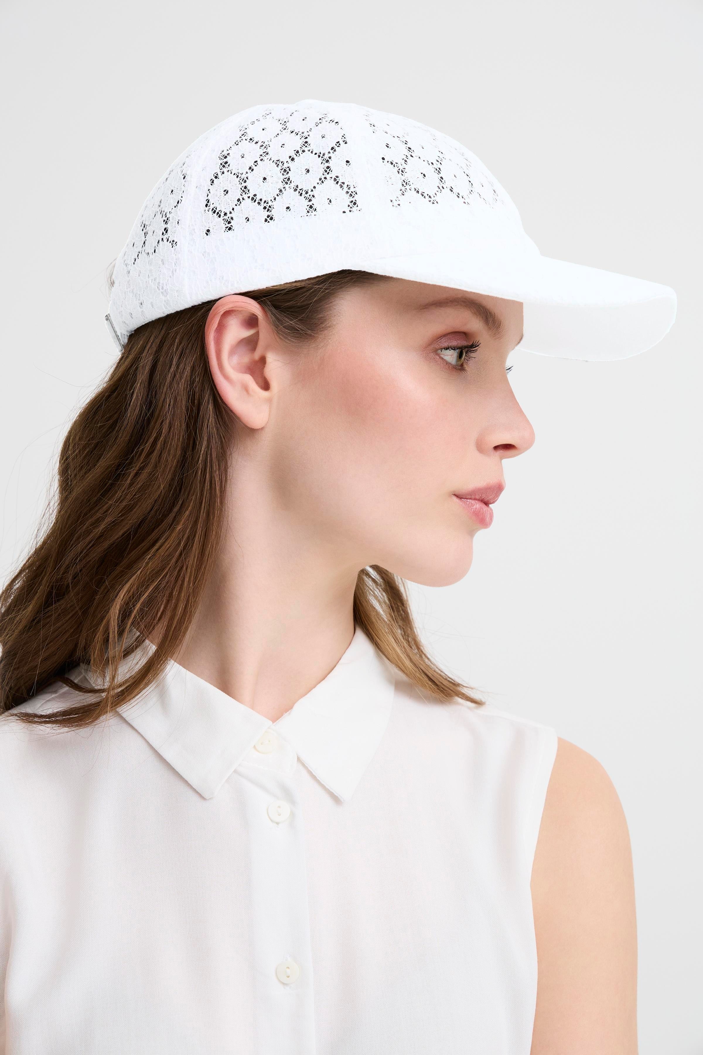 IACHRISTY Caps LOOKBOOK FRONT 20123134-114201