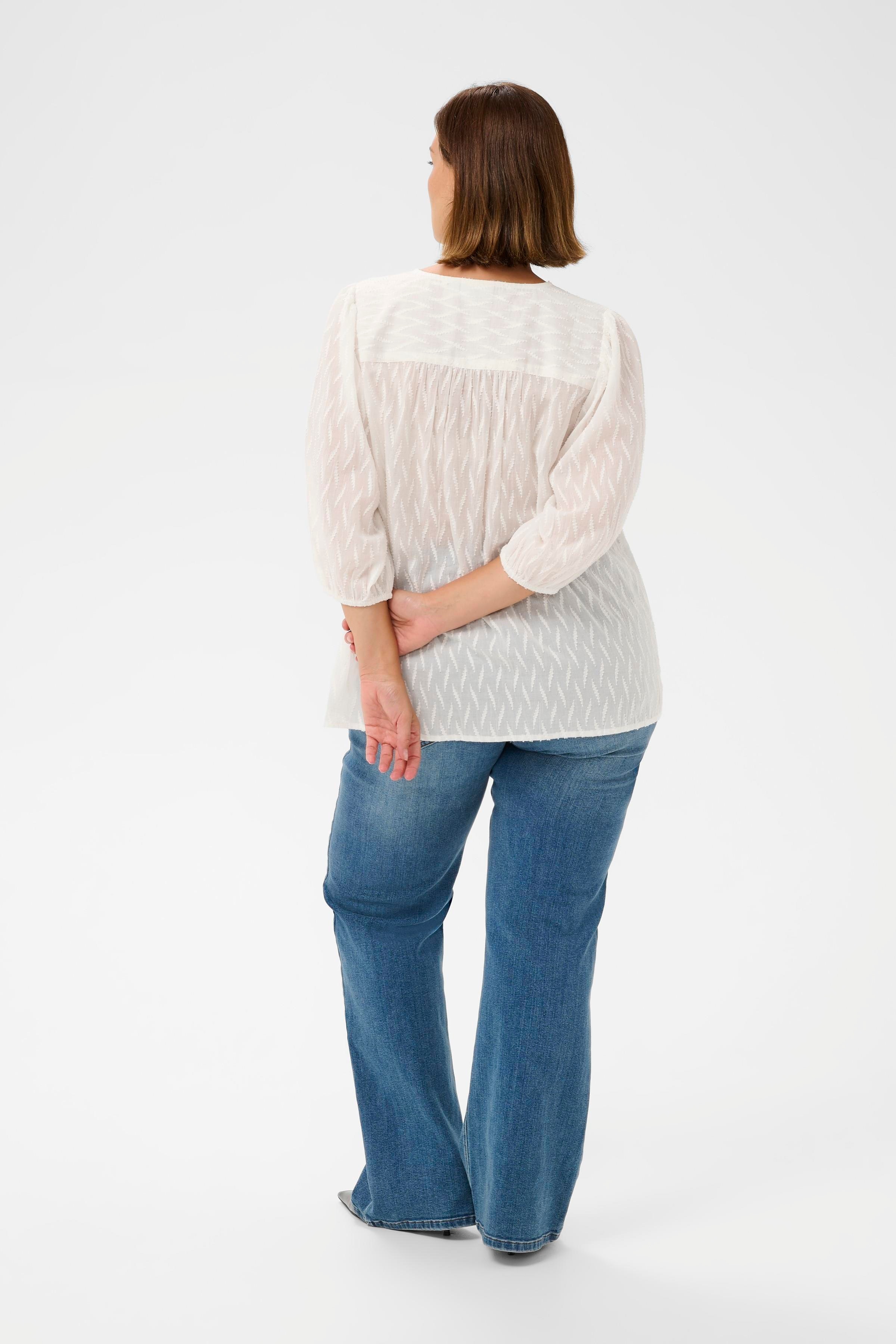 KCgabby Shirt LOOKBOOK BACK 10583953-110602