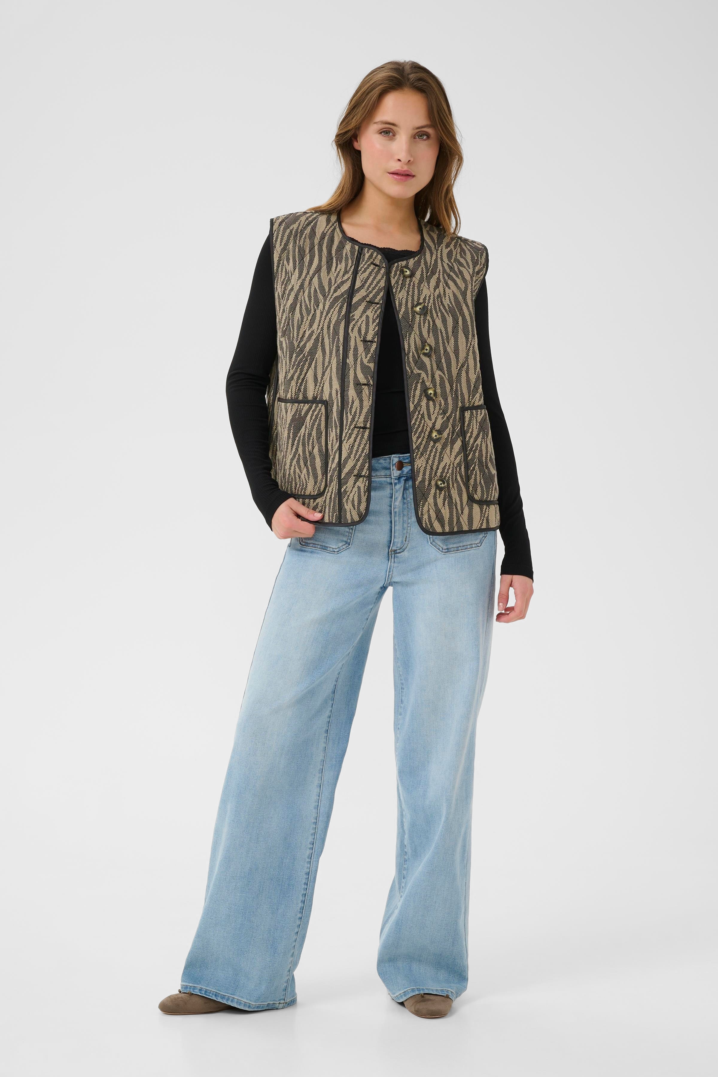 KAkayla Varm vest LOOKBOOK FRONT 10510162-107719