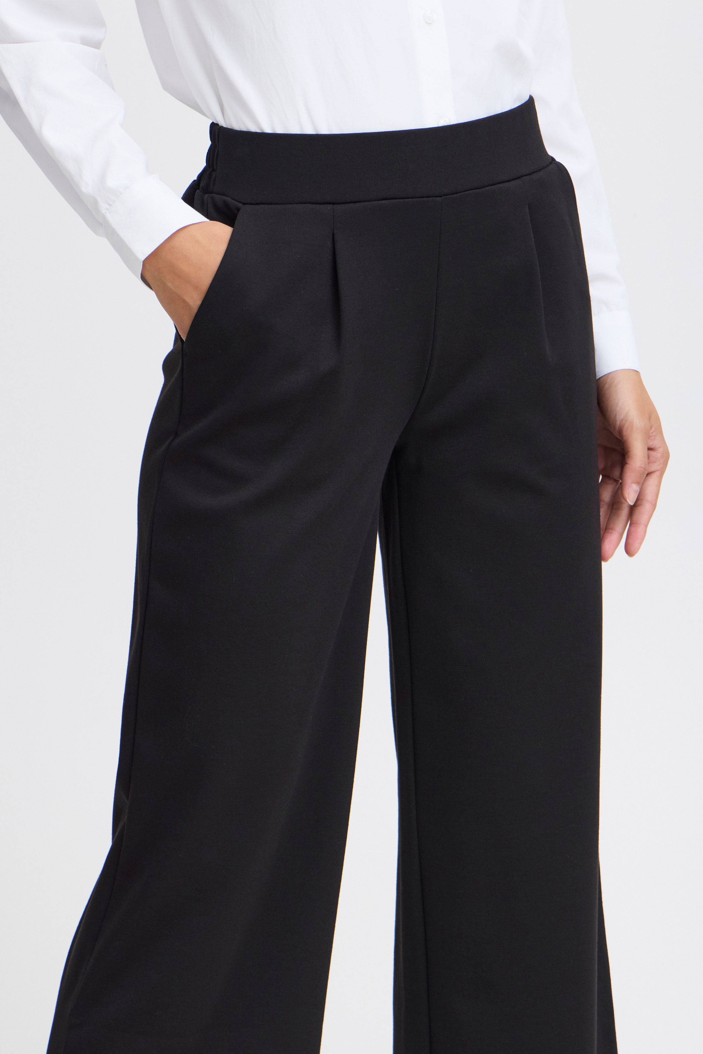 BYRIZETTA Trousers LOOKBOOK DETAIL 20815029-200451