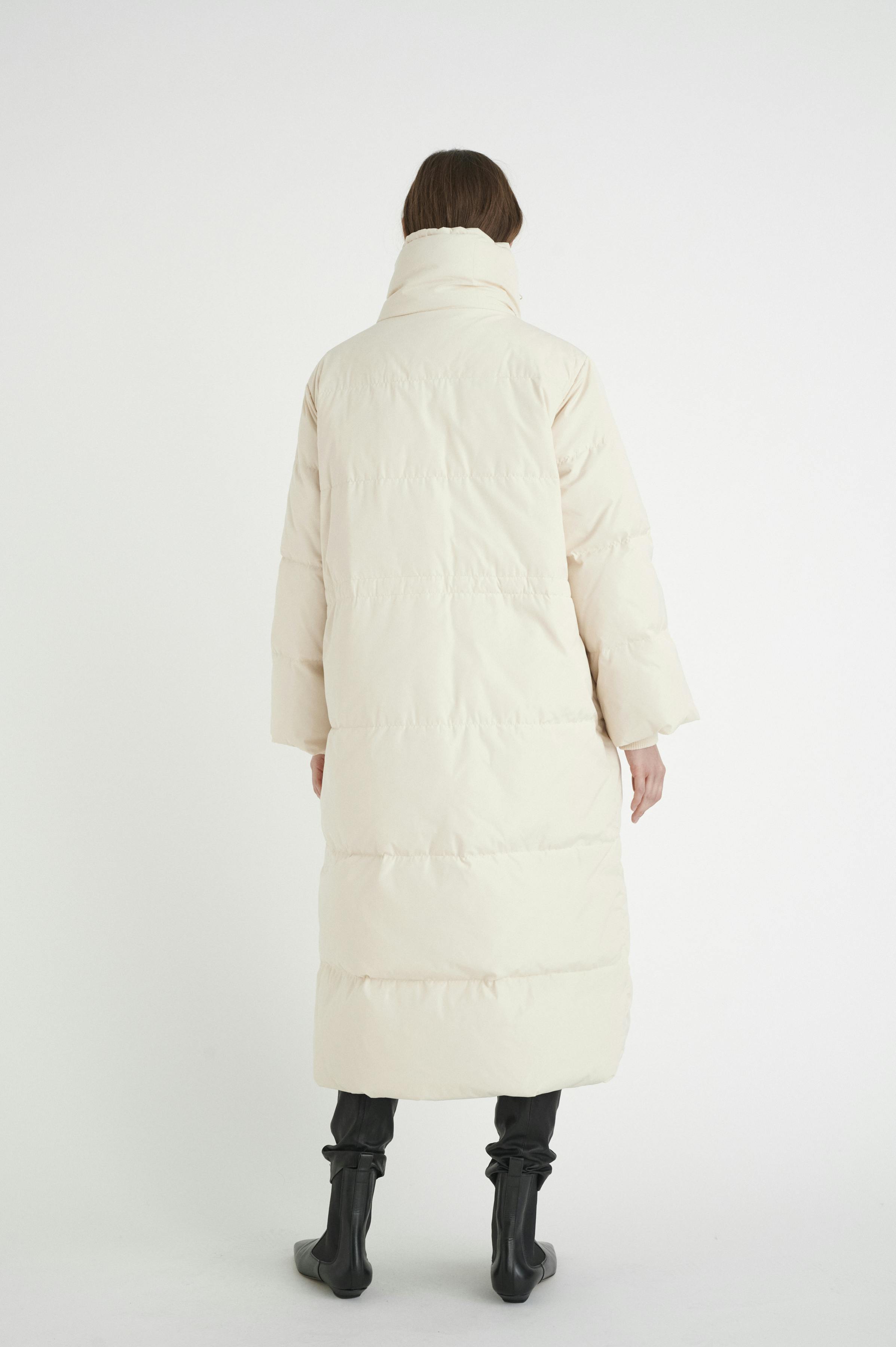 MaikeIW Coat LOOKBOOK FRONT 30107395-120000