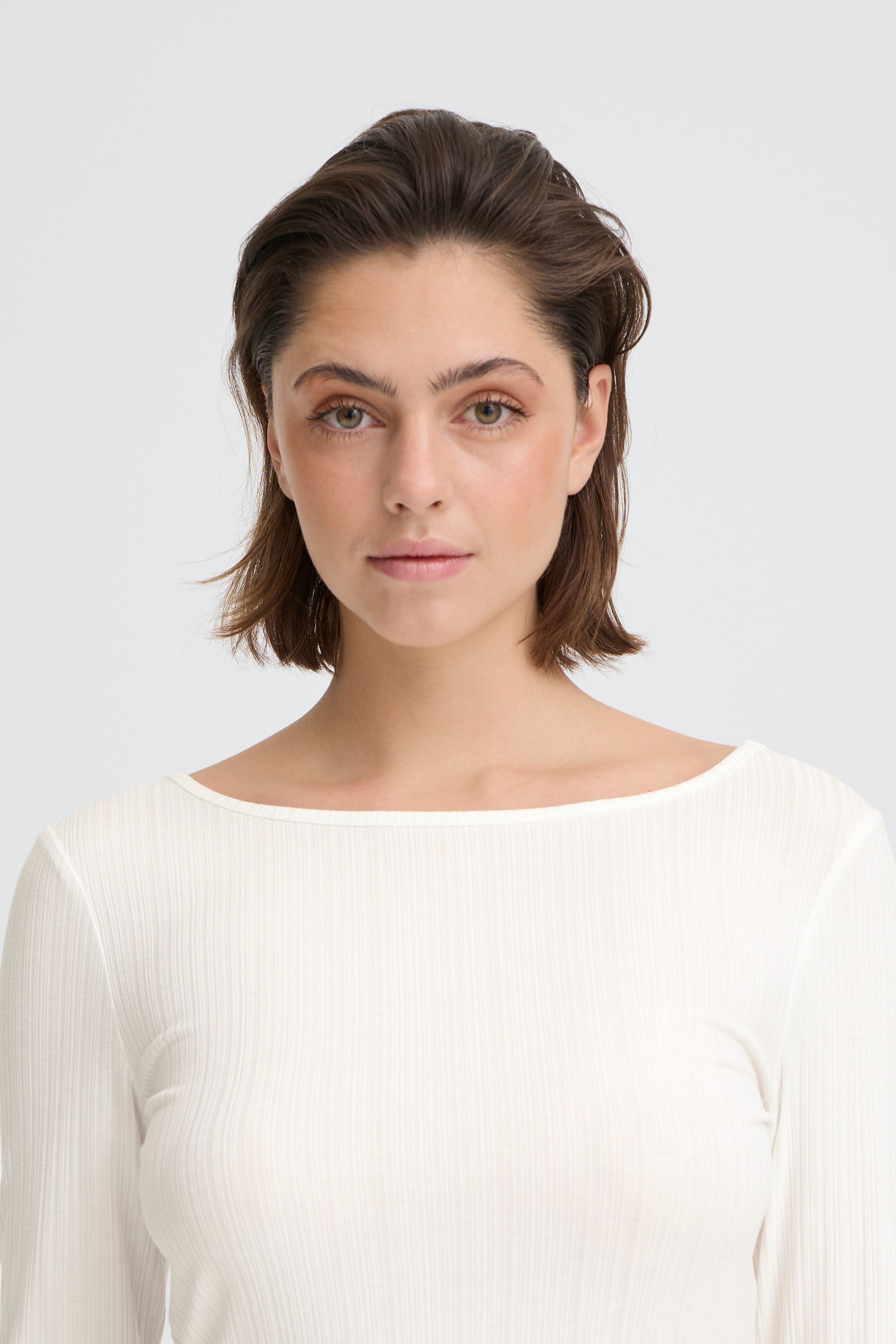 IHCELLA T-shirt LOOKBOOK DETAIL 20122819-114201