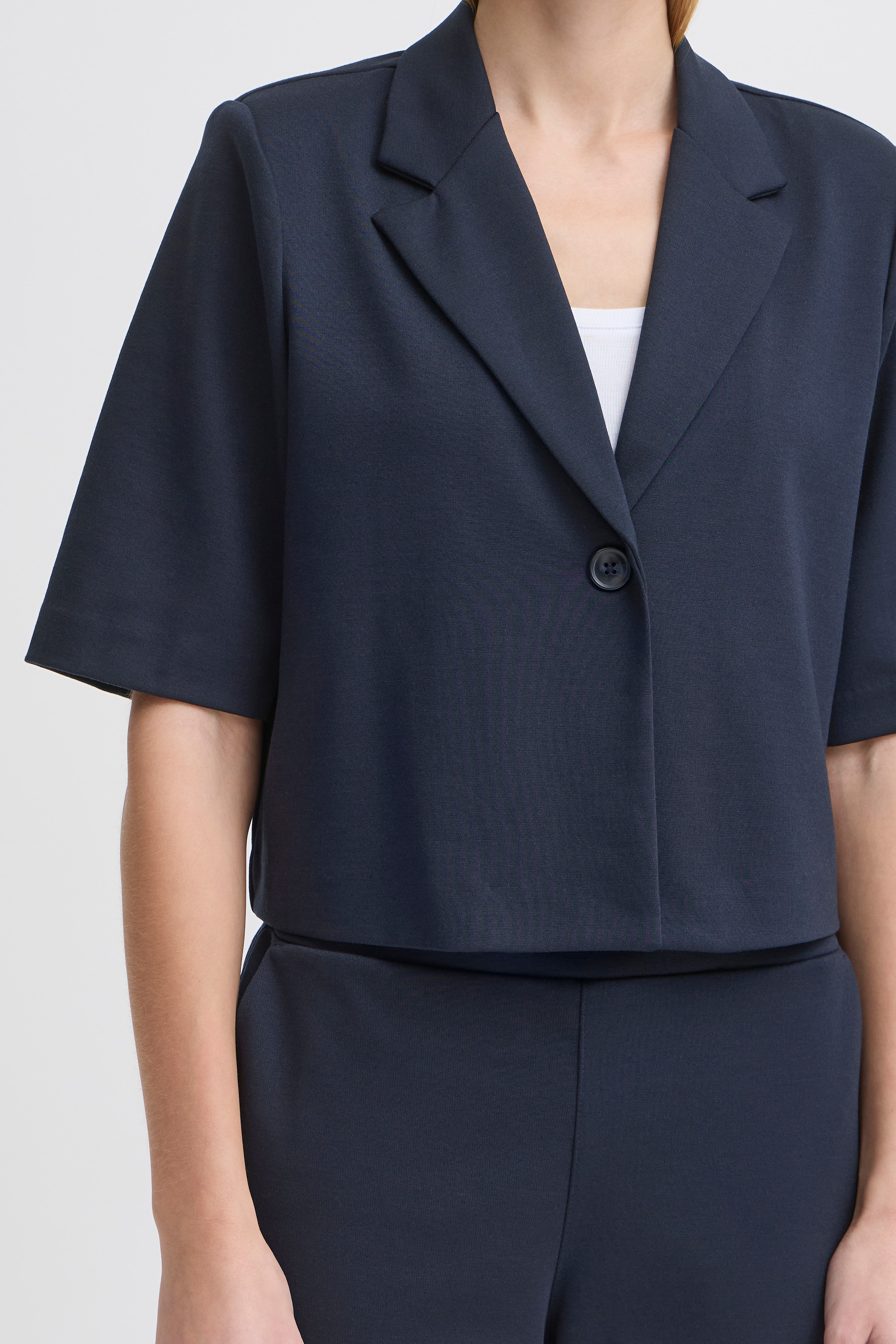 IHKATE CROPPED Blazer LOOKBOOK DETAIL 20123679-194010
